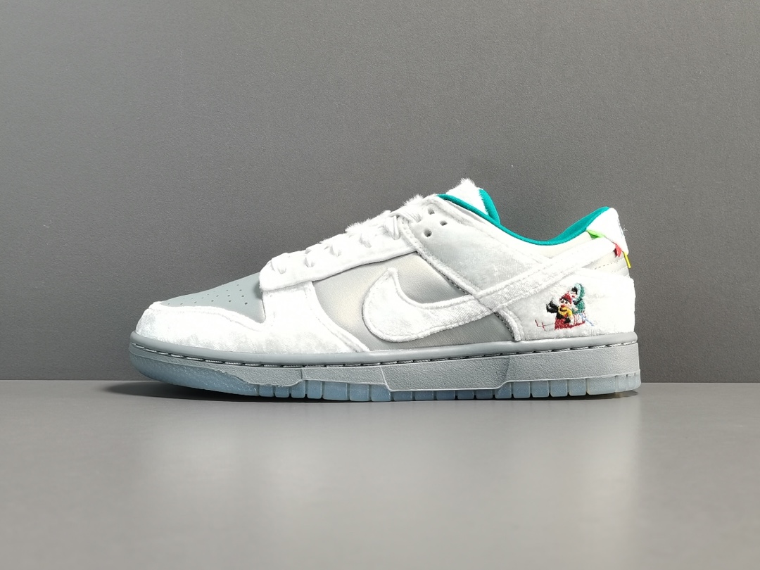 PK NIKE DUNK LOW “LCE” DO2326-001