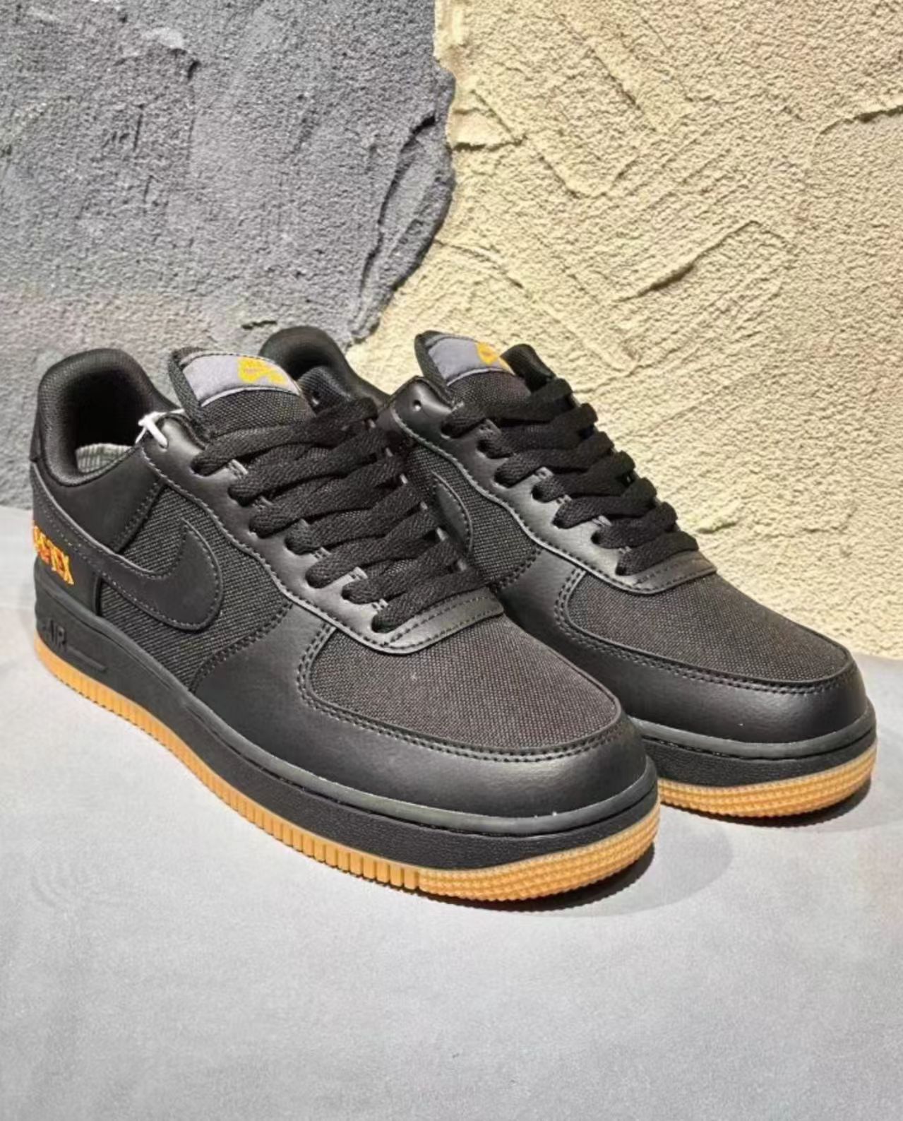 Nike Air Force 1 Low GORE-TEX "Black/Orange/Gum"