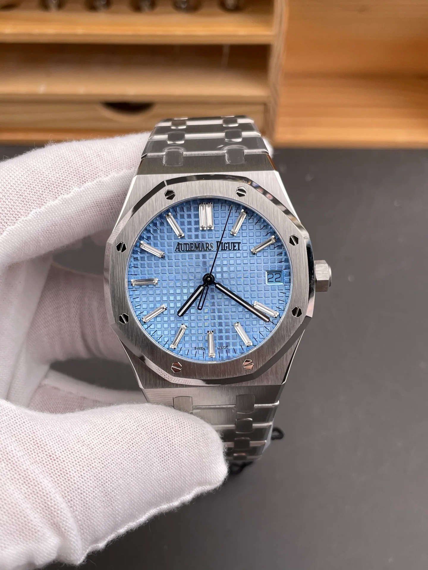 Royal Oak 15510 Ice Blue Dial