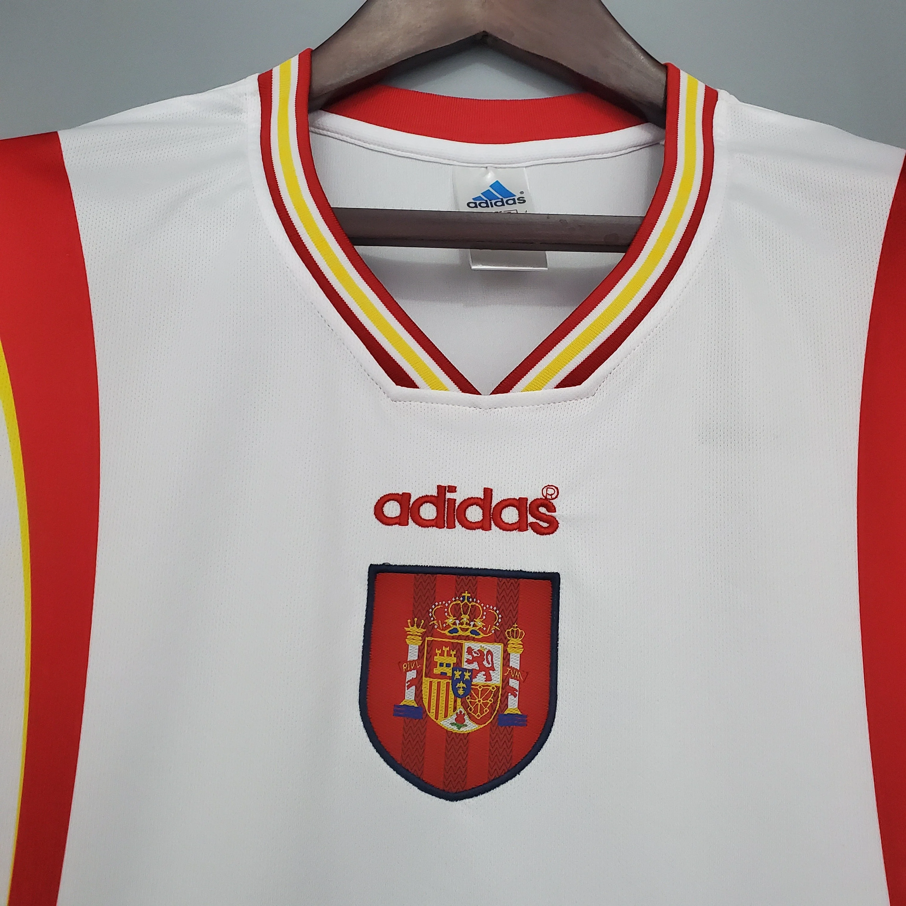 SPAIN lI 1996 MAN (RETRO)