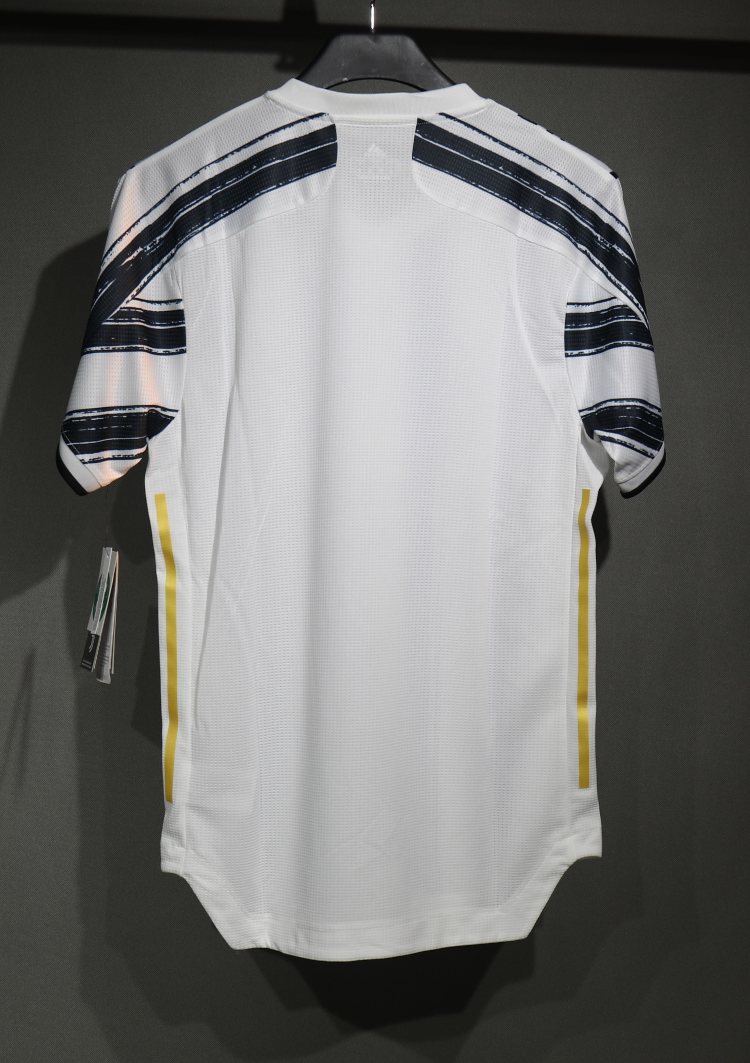 Juventus Retro Authentic Soccer Jersey Home Shirt 2020-21