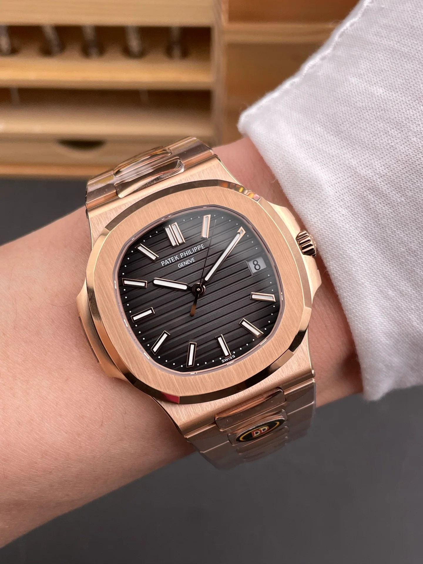 Rose Gold Nautilus 5711 Dark Brown Dial