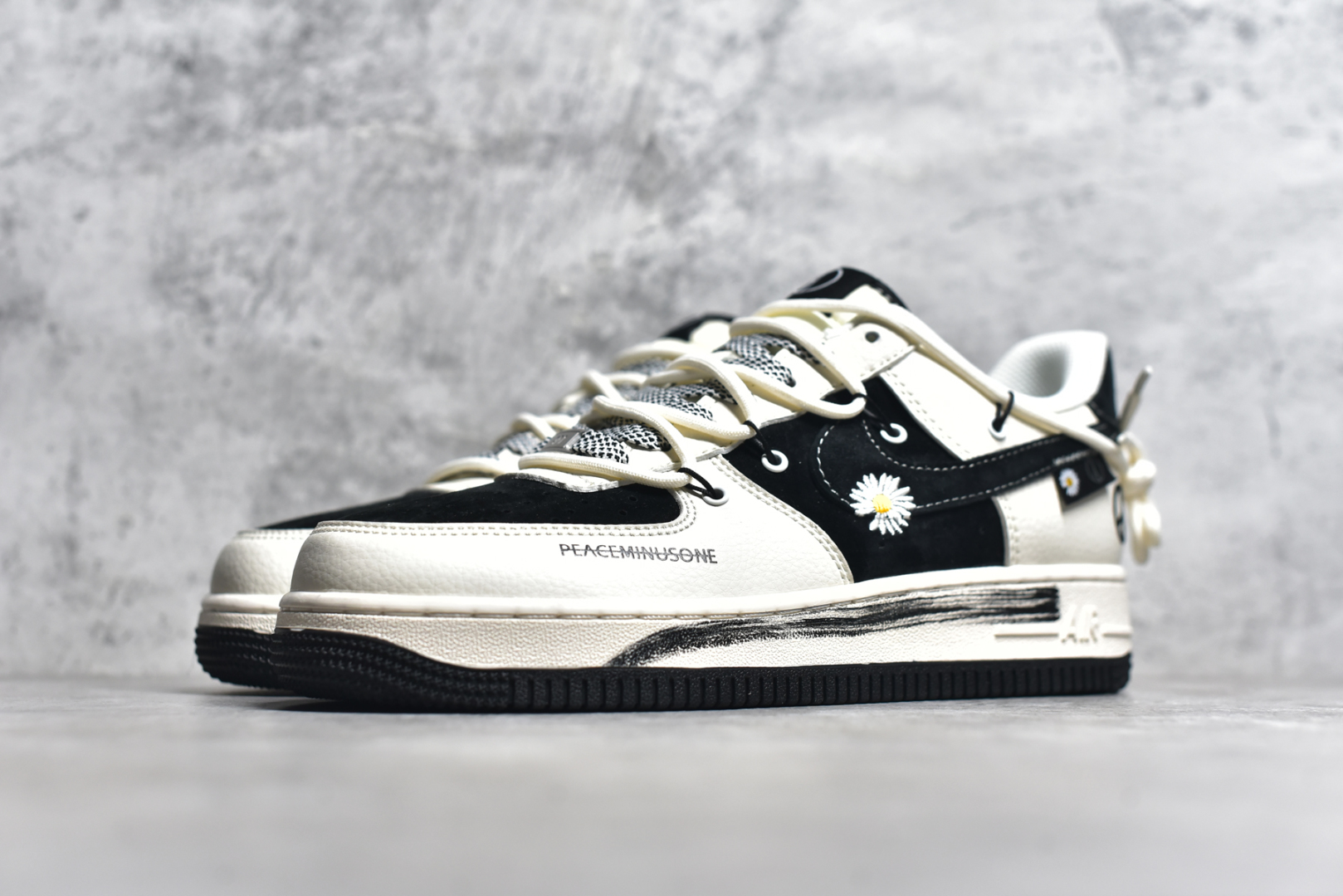AIR FORCE 1 LOW 07 X PEACEMINUSONE DM6688-012