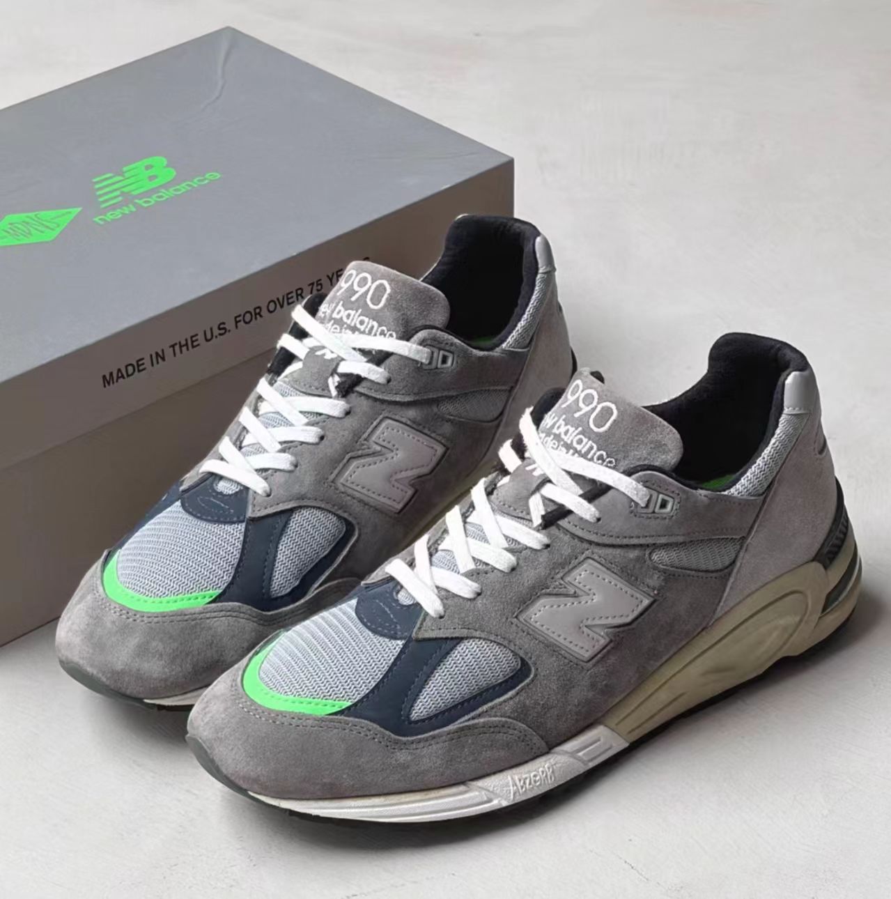 New Balance 990v2 Grey Navy Green