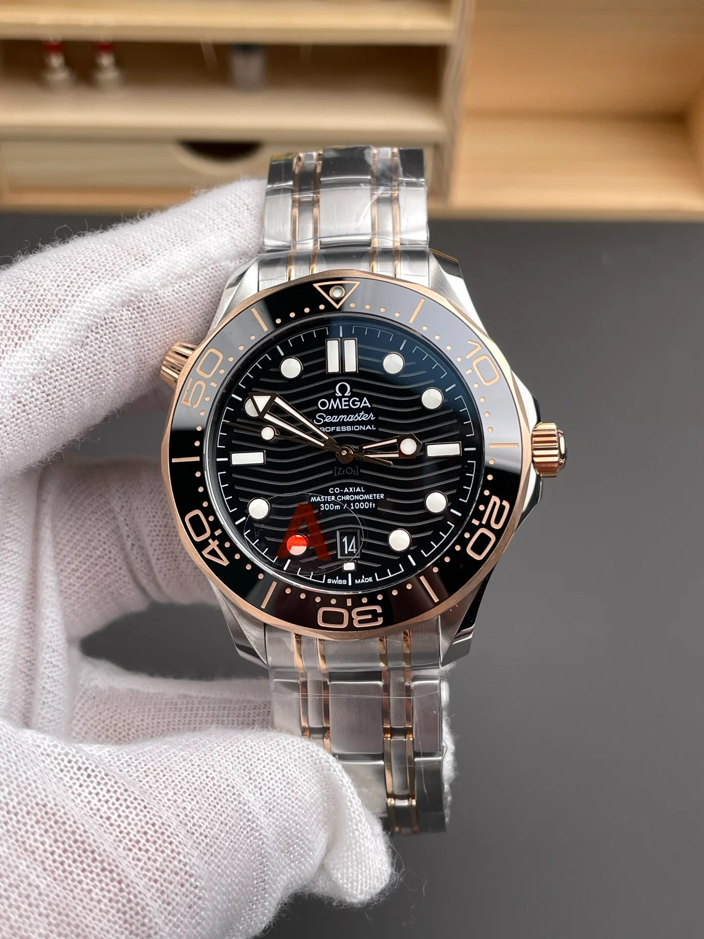 Seamaster 300 Two-Tone Rose Gold Black V4 Version
