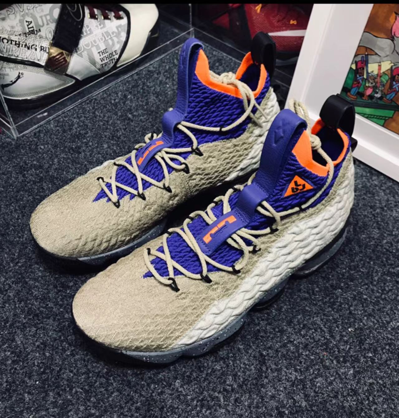 Nike LeBron 15 