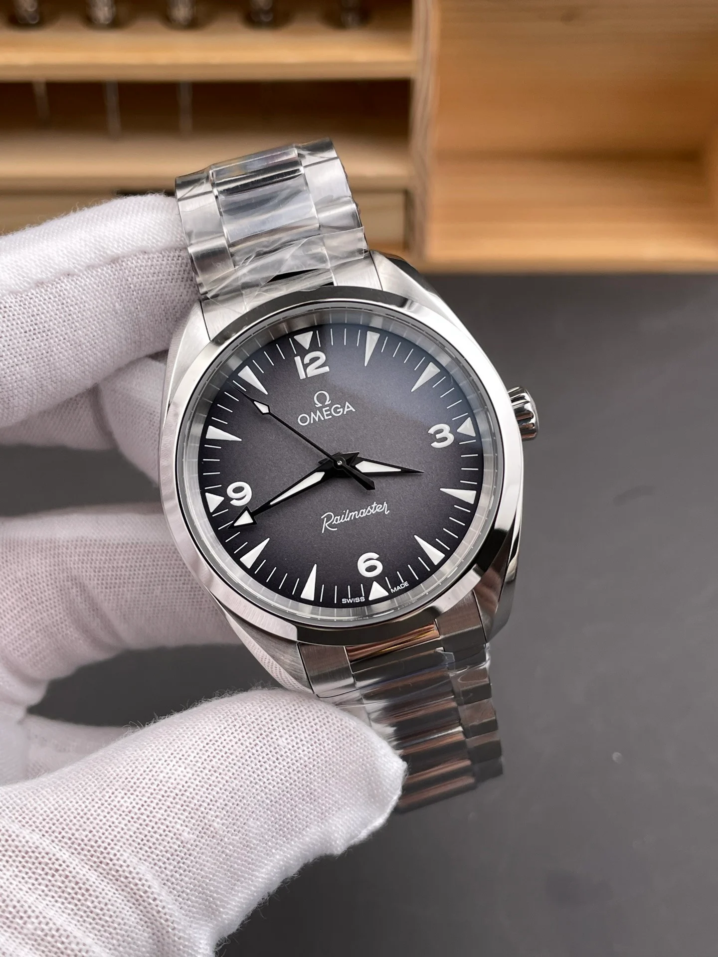 Railmaster Grey Dial Seamaster 150M