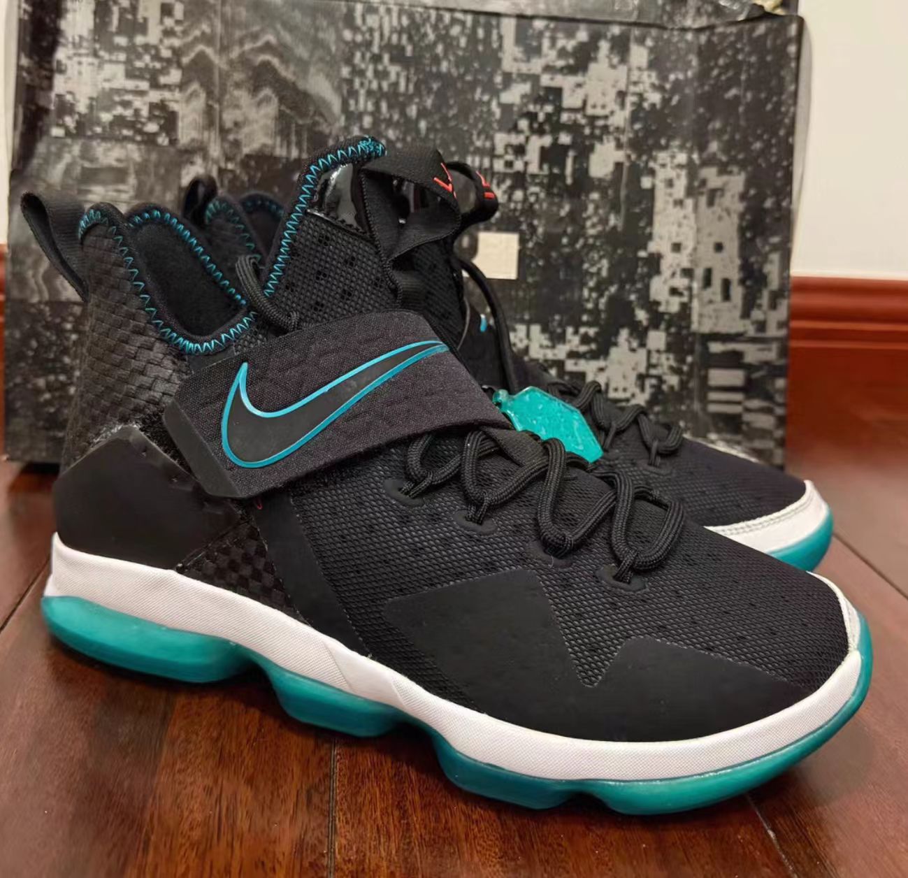 Nike LeBron 14 