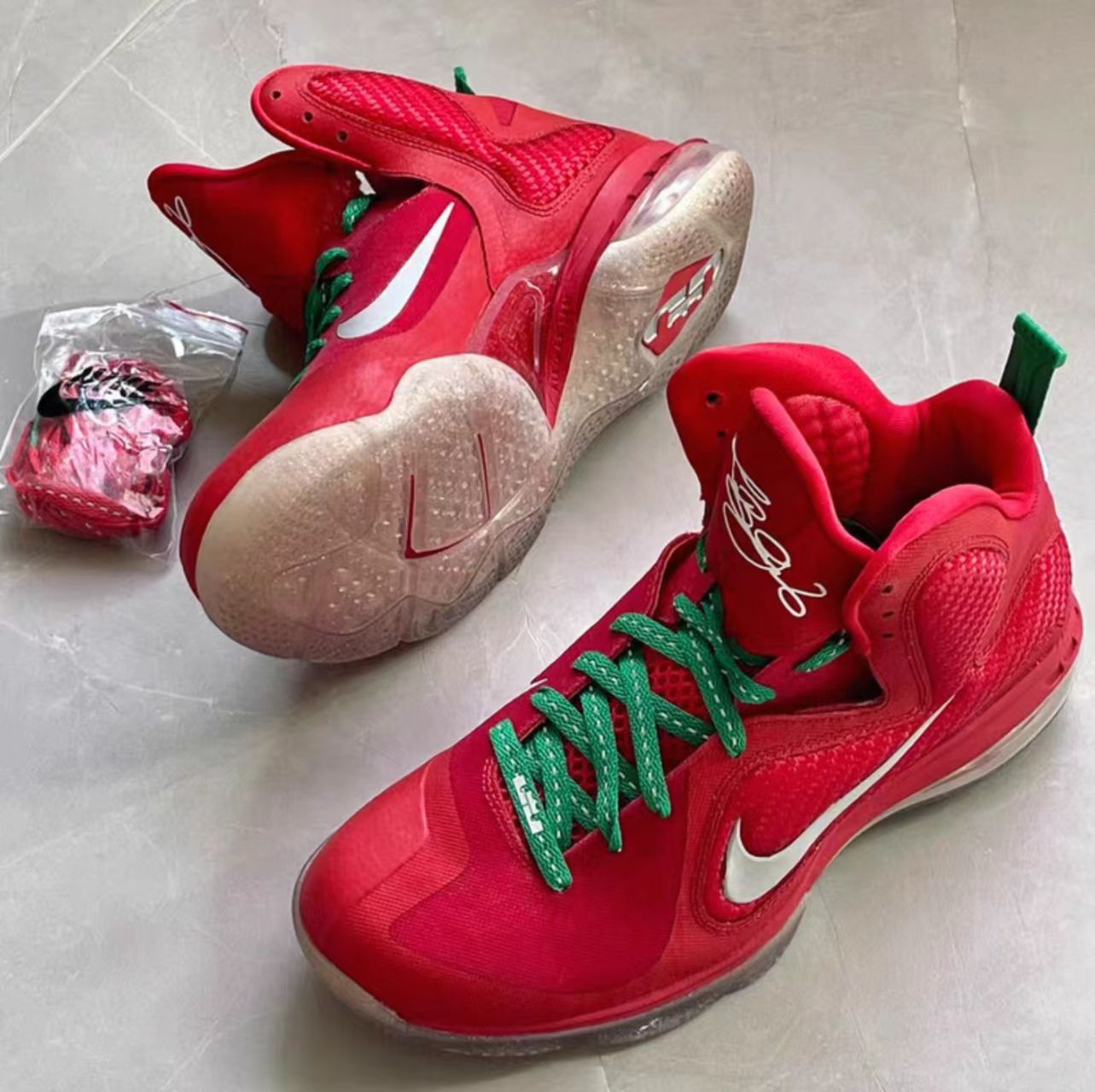 Nike LeBron 9 