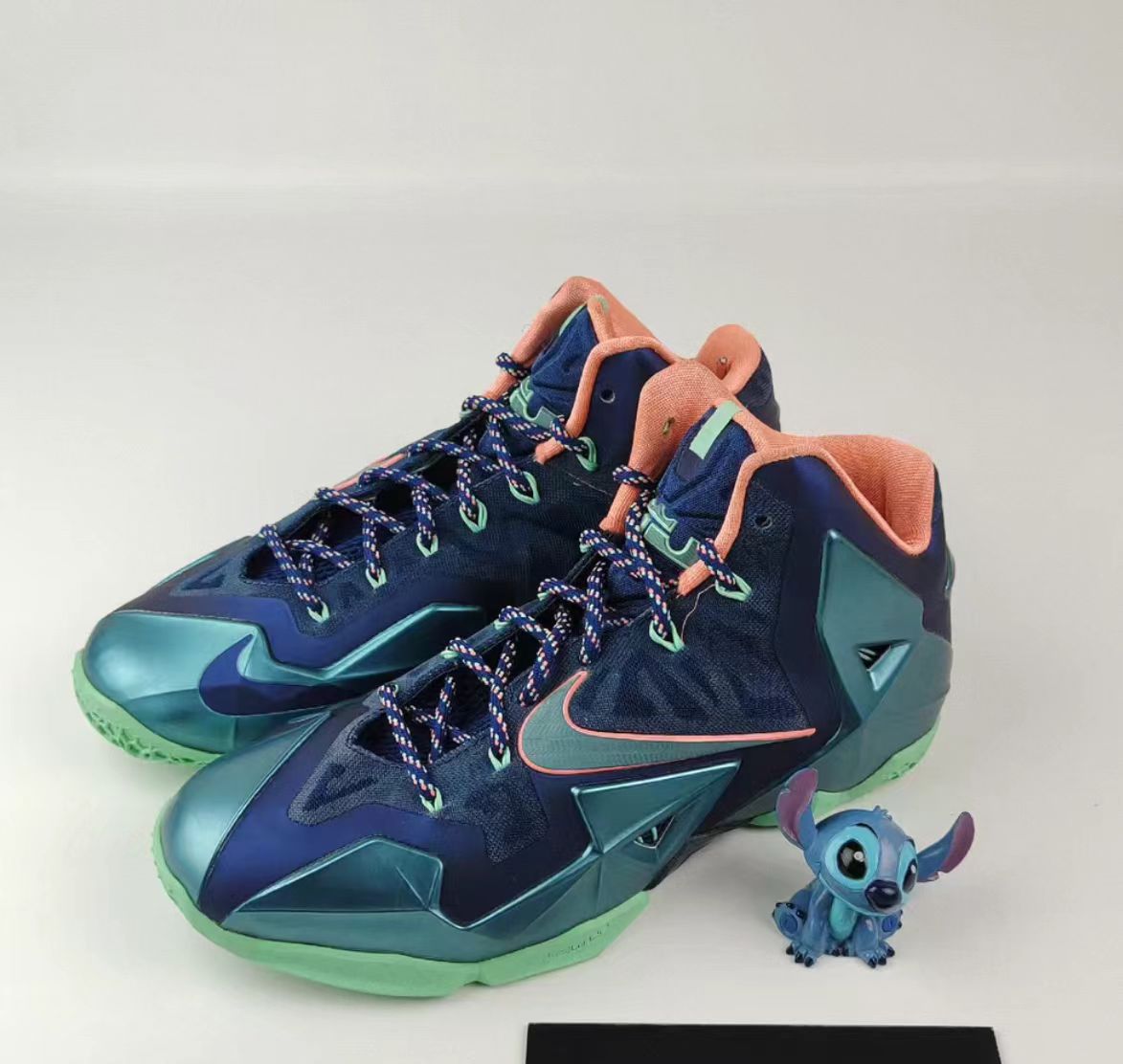 Nike LeBron XI 