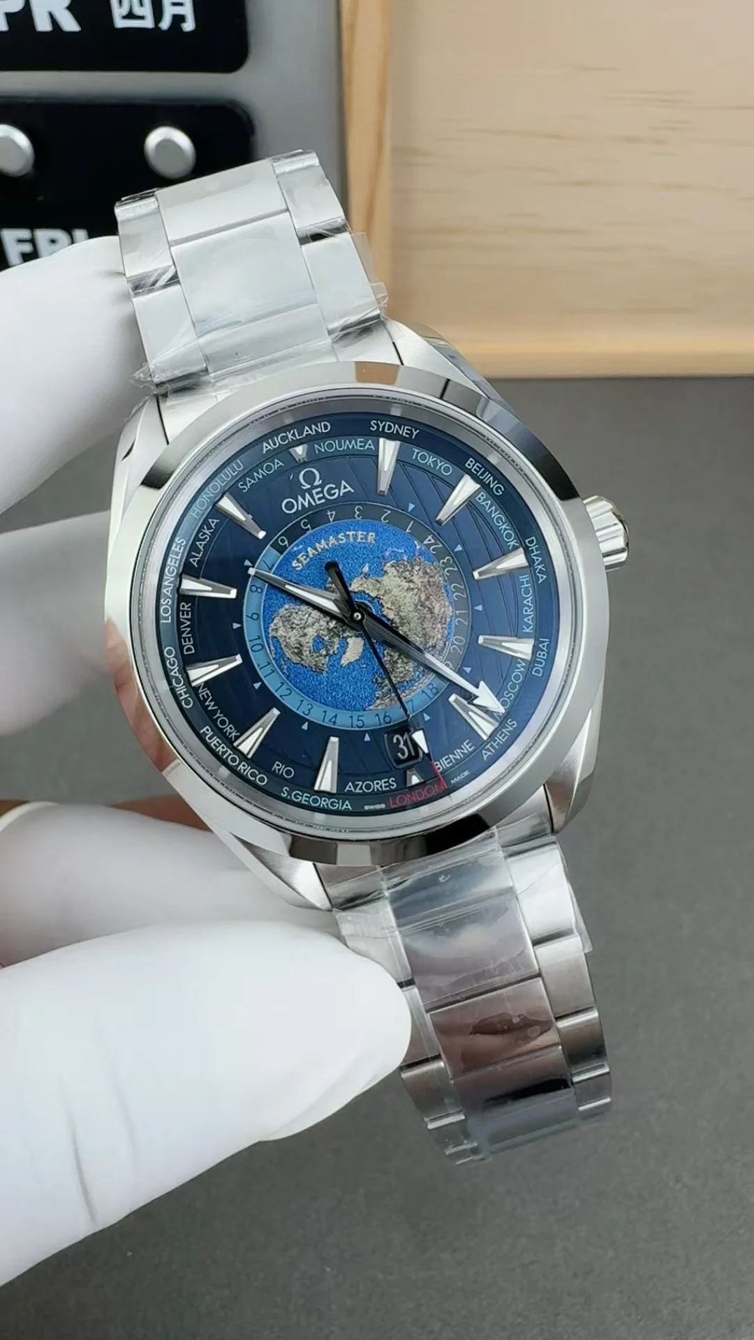 Worldtimer Seamaster 150M Blue