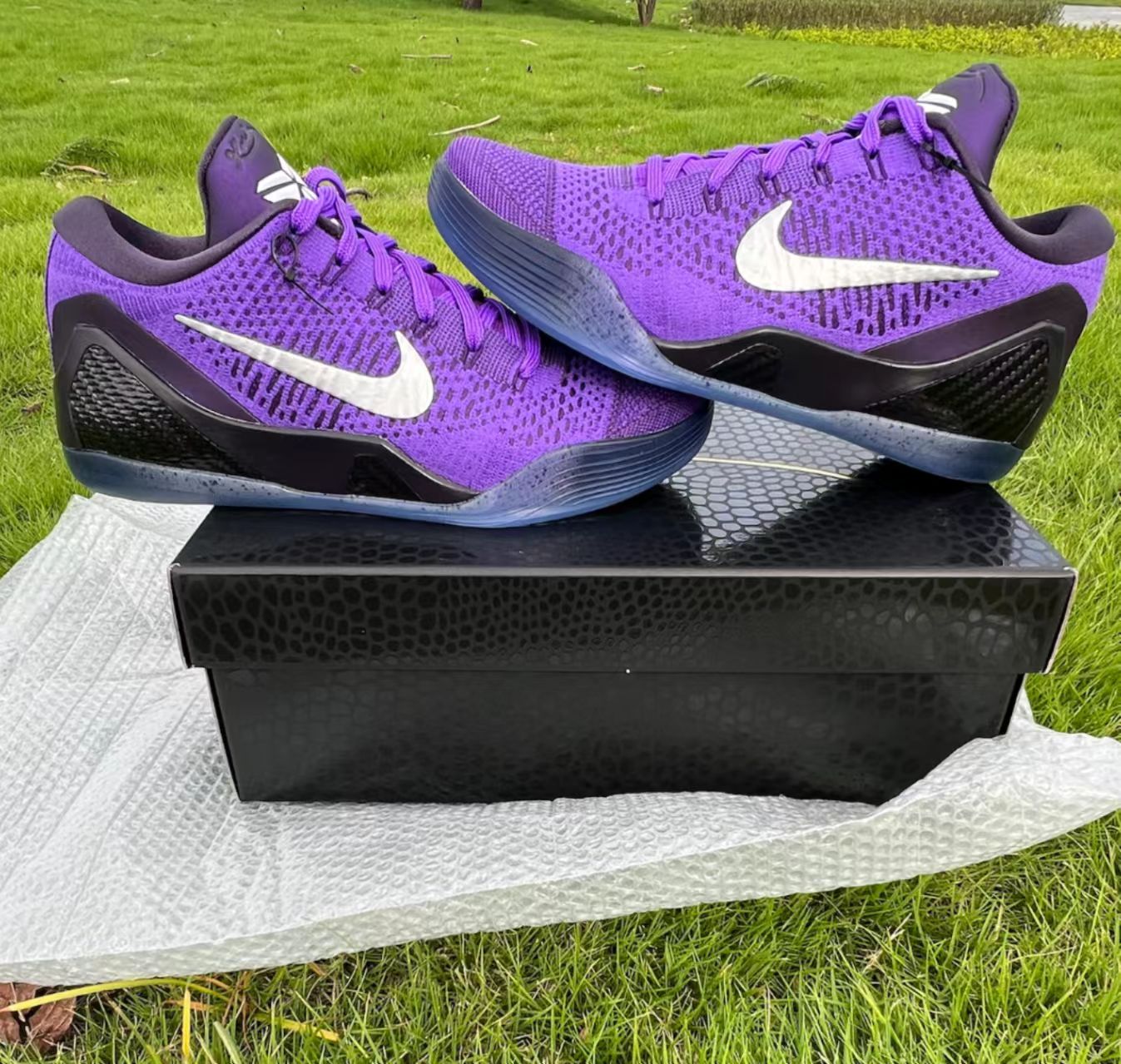 Nike Kobe 9 Elite Low "Moonwalker"