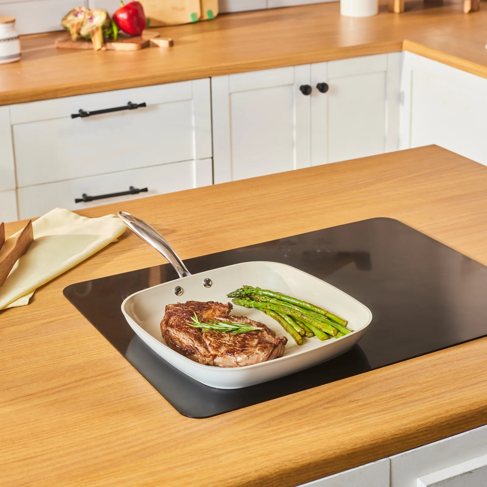 Karaca Swiss Crystal Almond Cream, Gril avec Poignée, 28cm