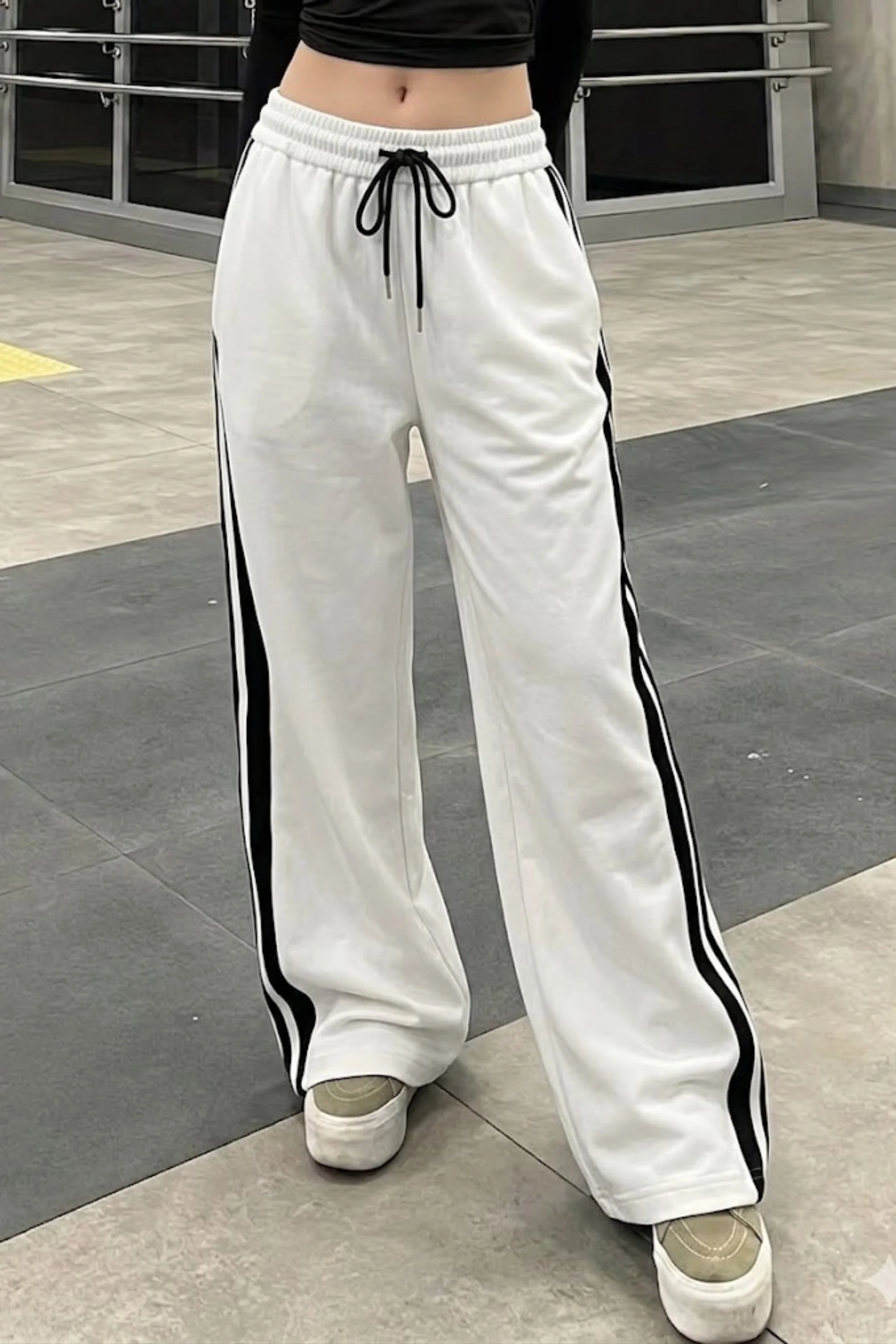 White Side-Stripe Sweatpants