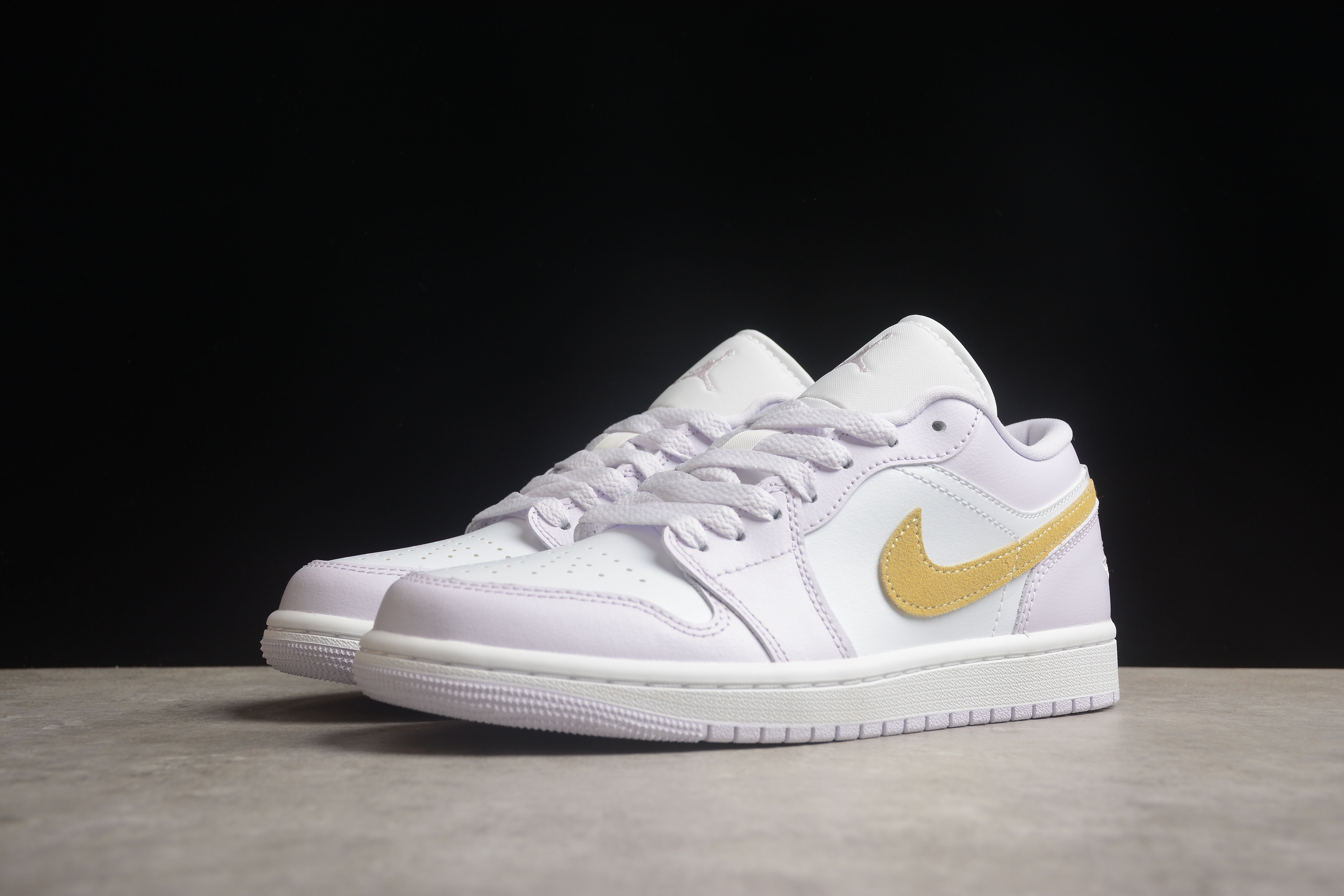 Air Jordan 1 Low Barely Grape |   DC0774-501 |