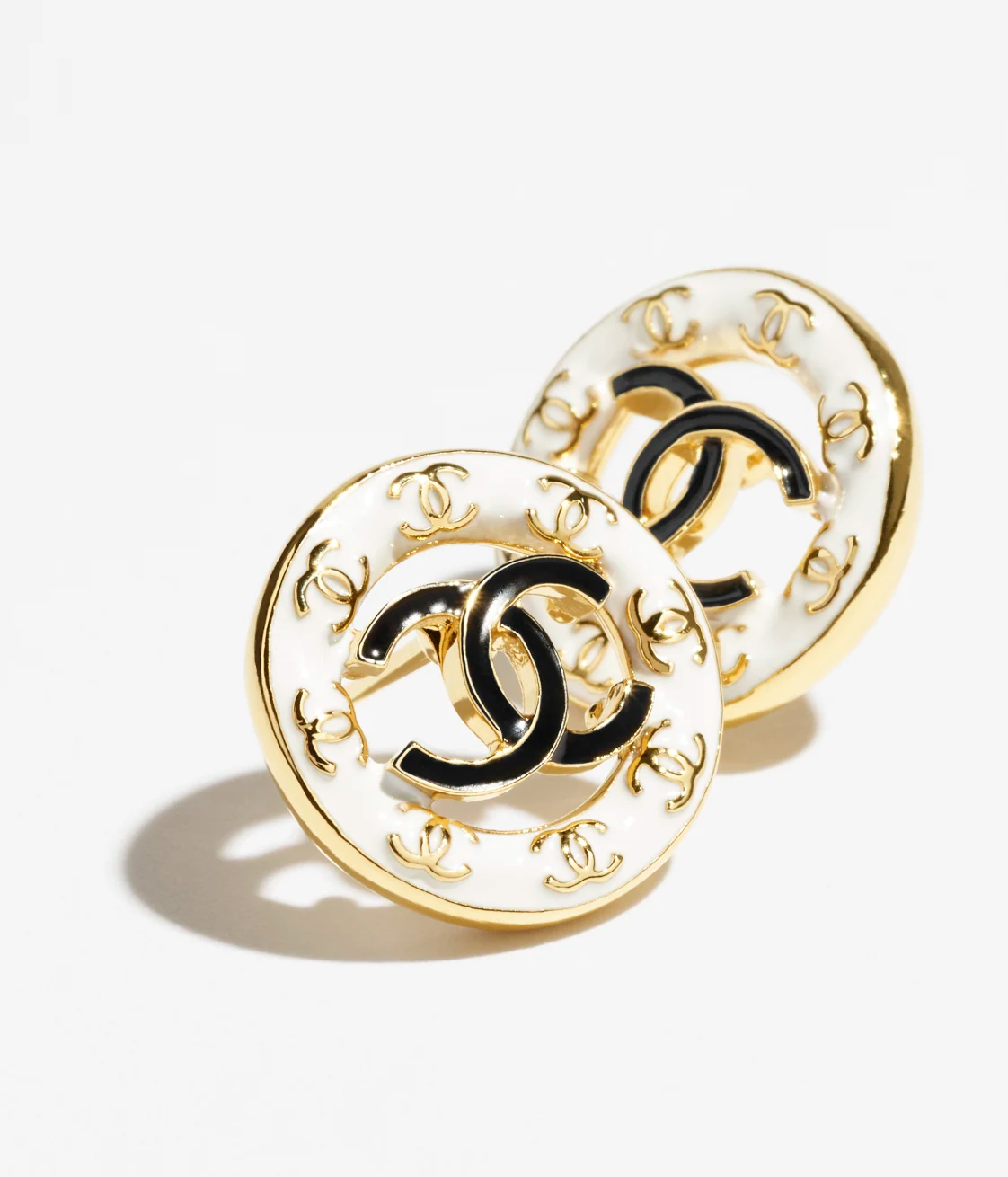 STUD EARRINGS