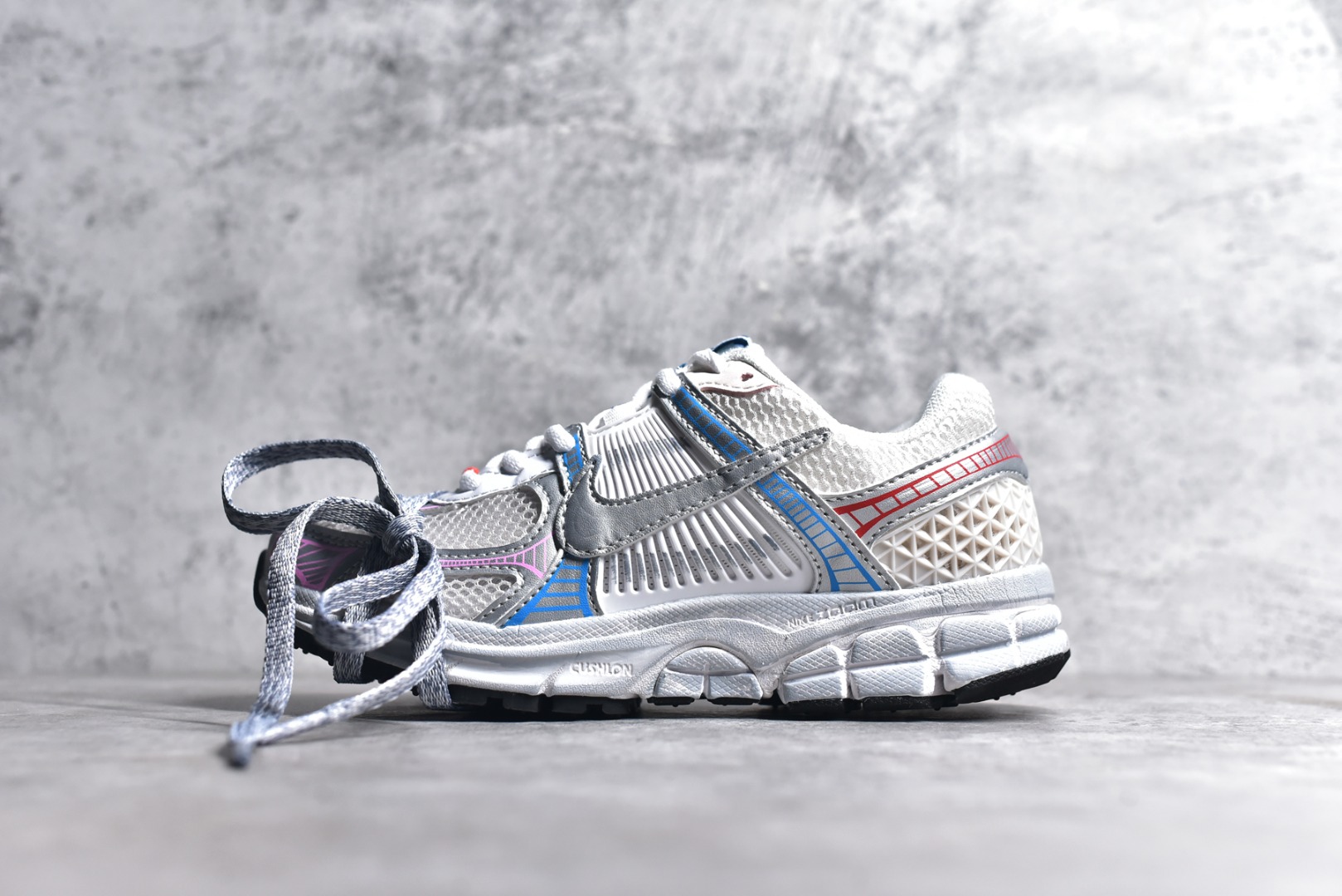 NIKE ZOOM VOMERO 5 FN3446-111