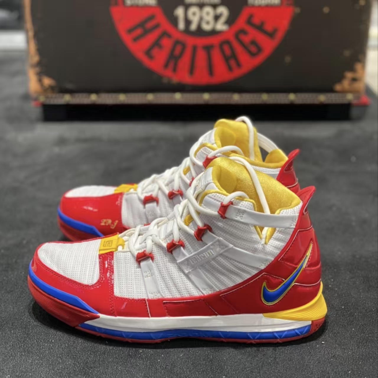 Nike Zoom LeBron 3 