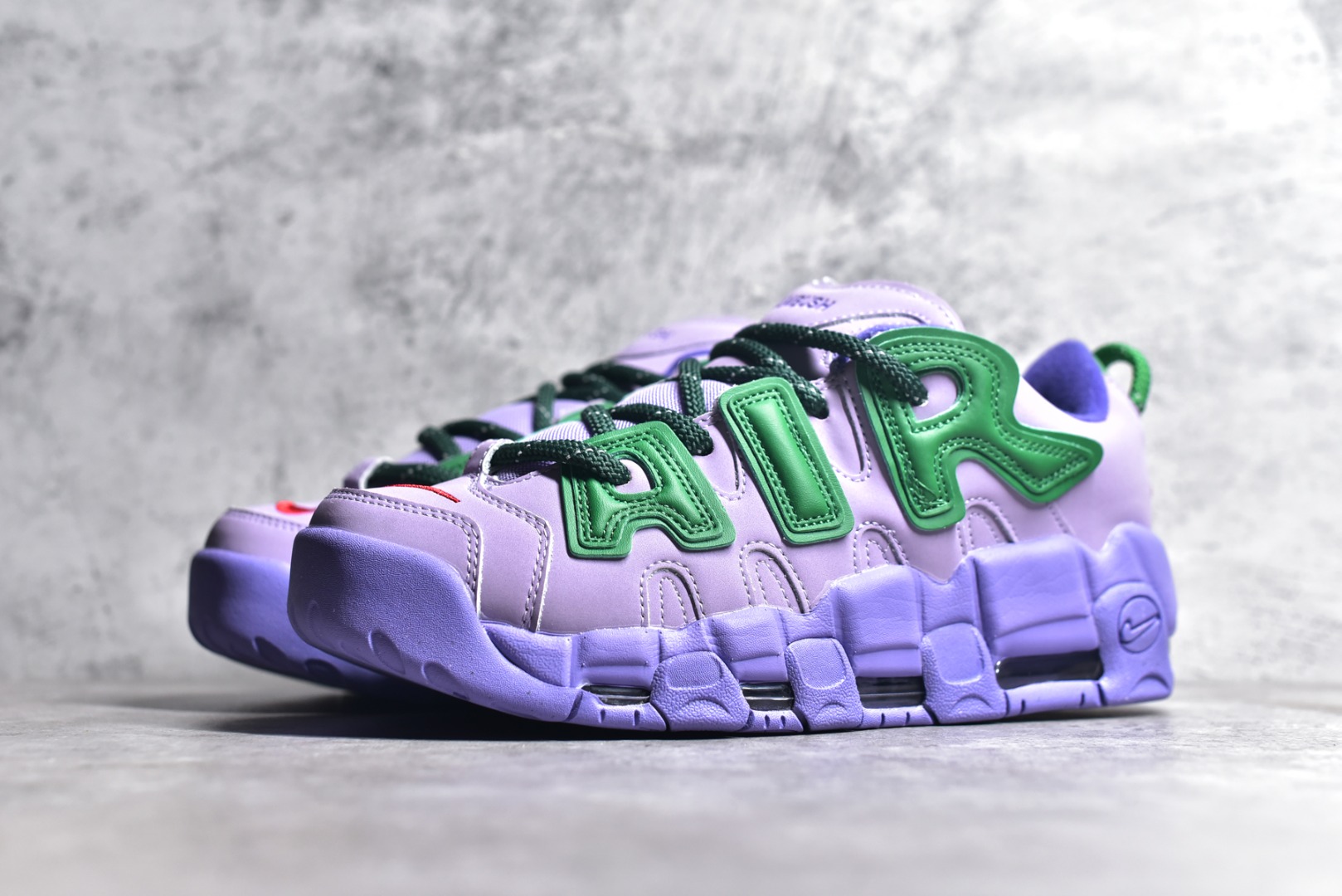 AMBUSH X NIKE AIR MORE UPTEMPO LOW LILAC FB1299-500