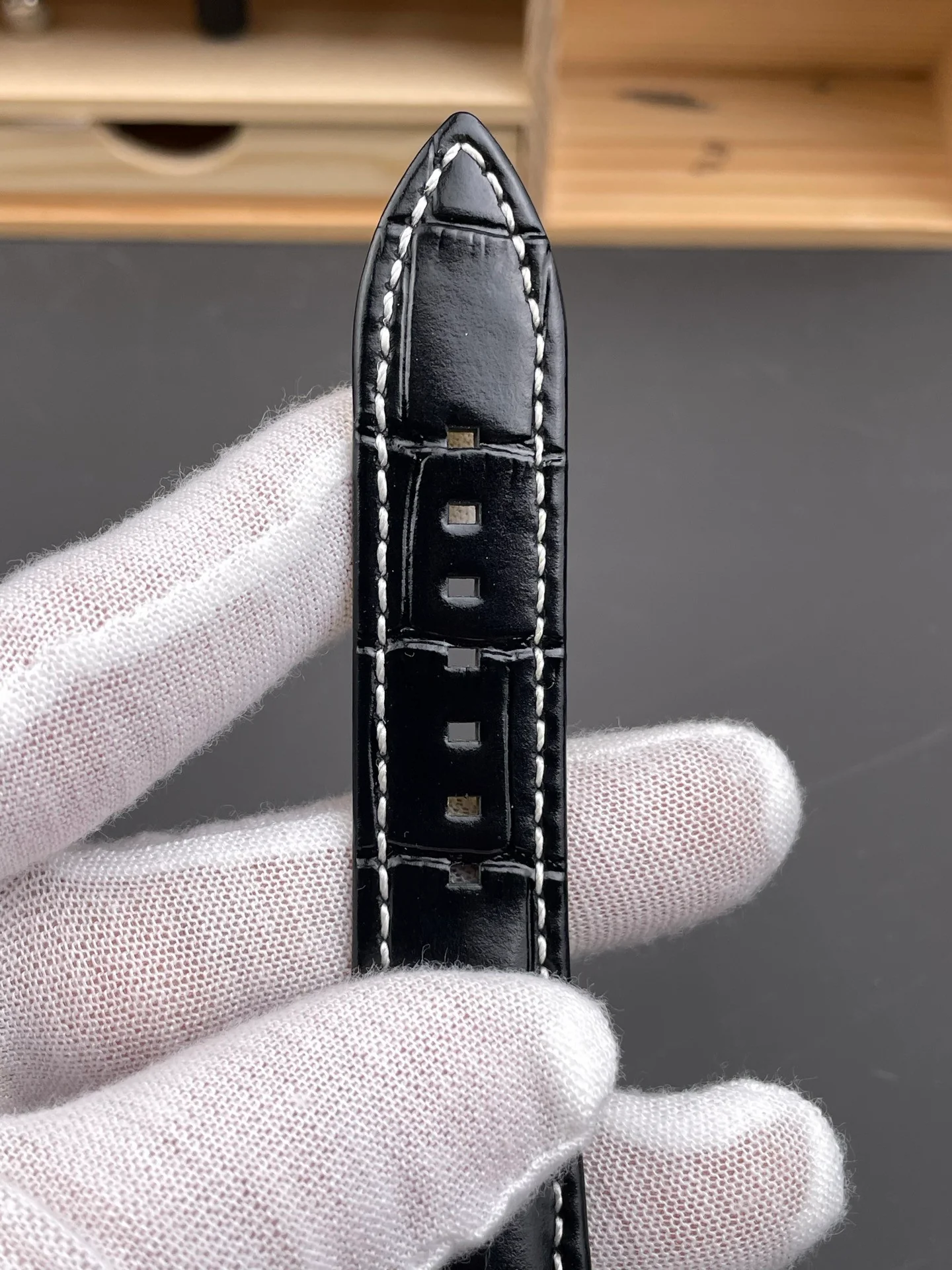 Navitimer B01 Black Dial