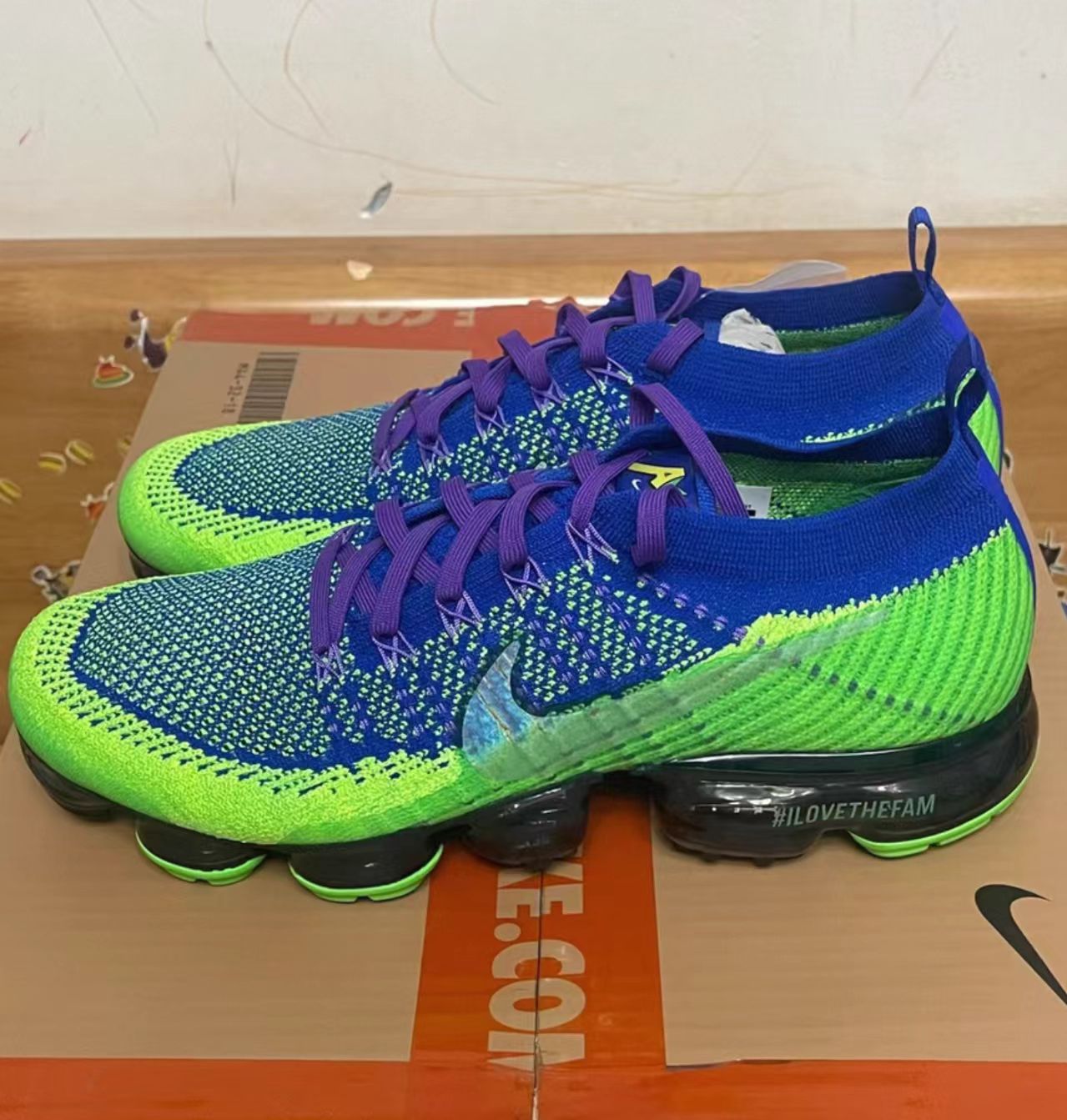 Nike Air VaporMax Flyknit Doernbecher 2017