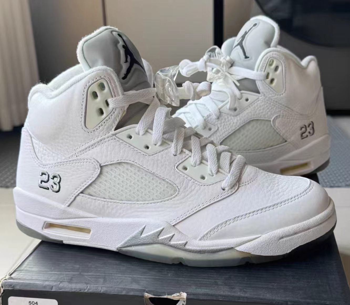 Air Jordan 5 Retro "Metallic Silver"