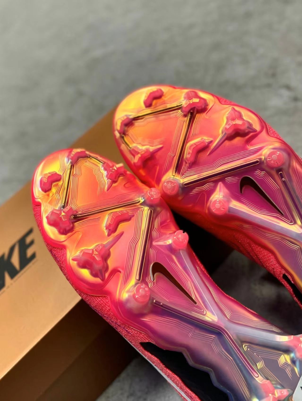 Nike Phantom GX 2 Elite AG "Hyper Pink / Volt / Purple"