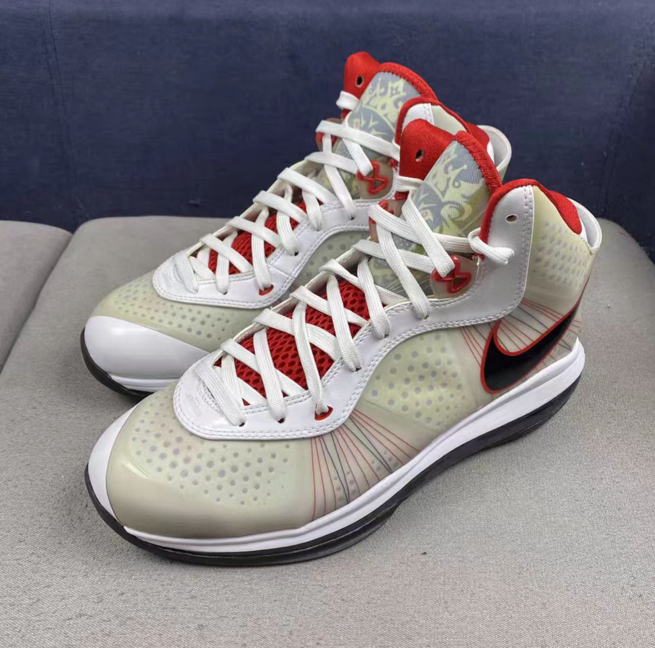 Nike LeBron 8 