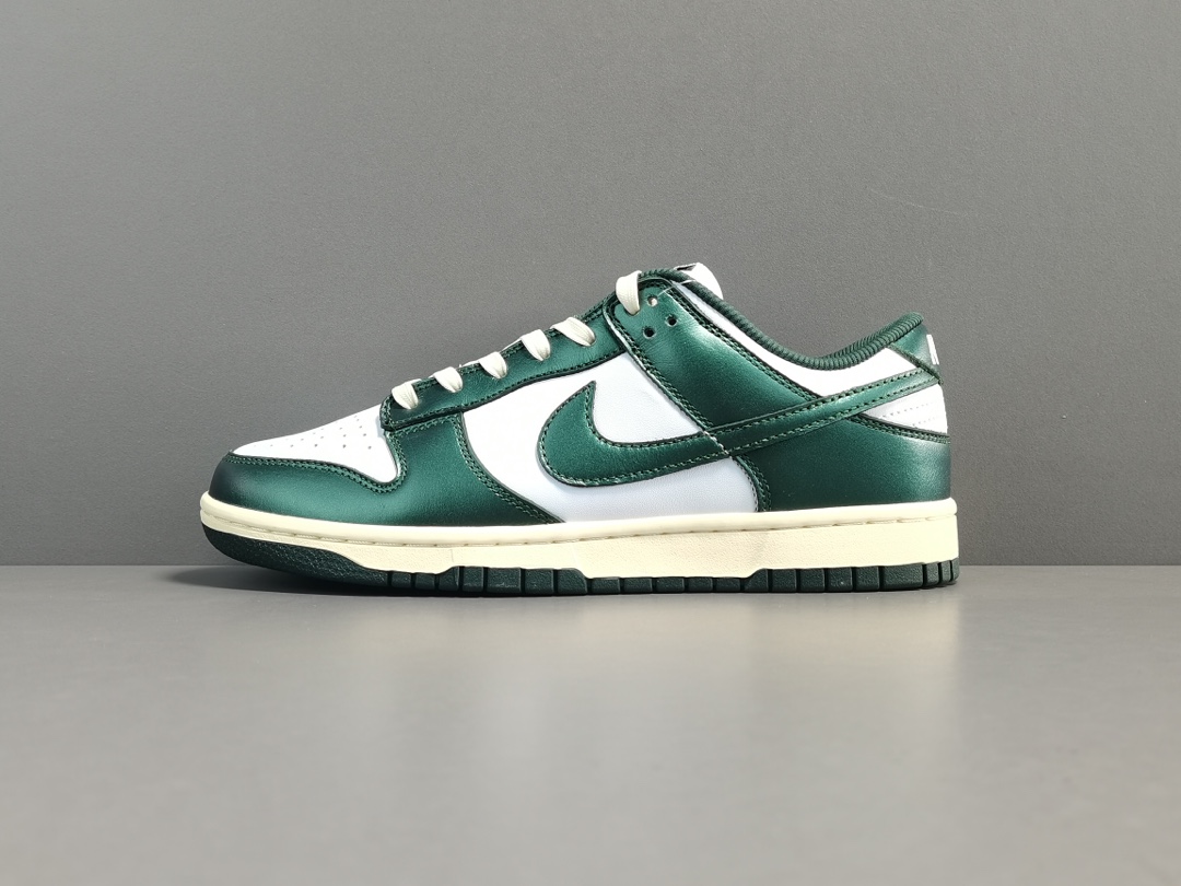 PK NIKE DUNK LOW “VINTAGE GREEN” DQ8580-100