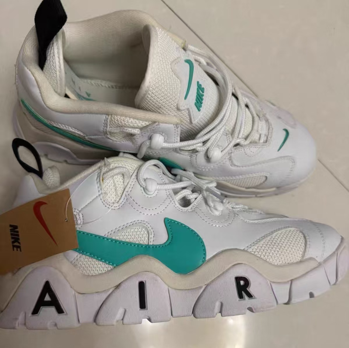Nike Air Barrage Low 