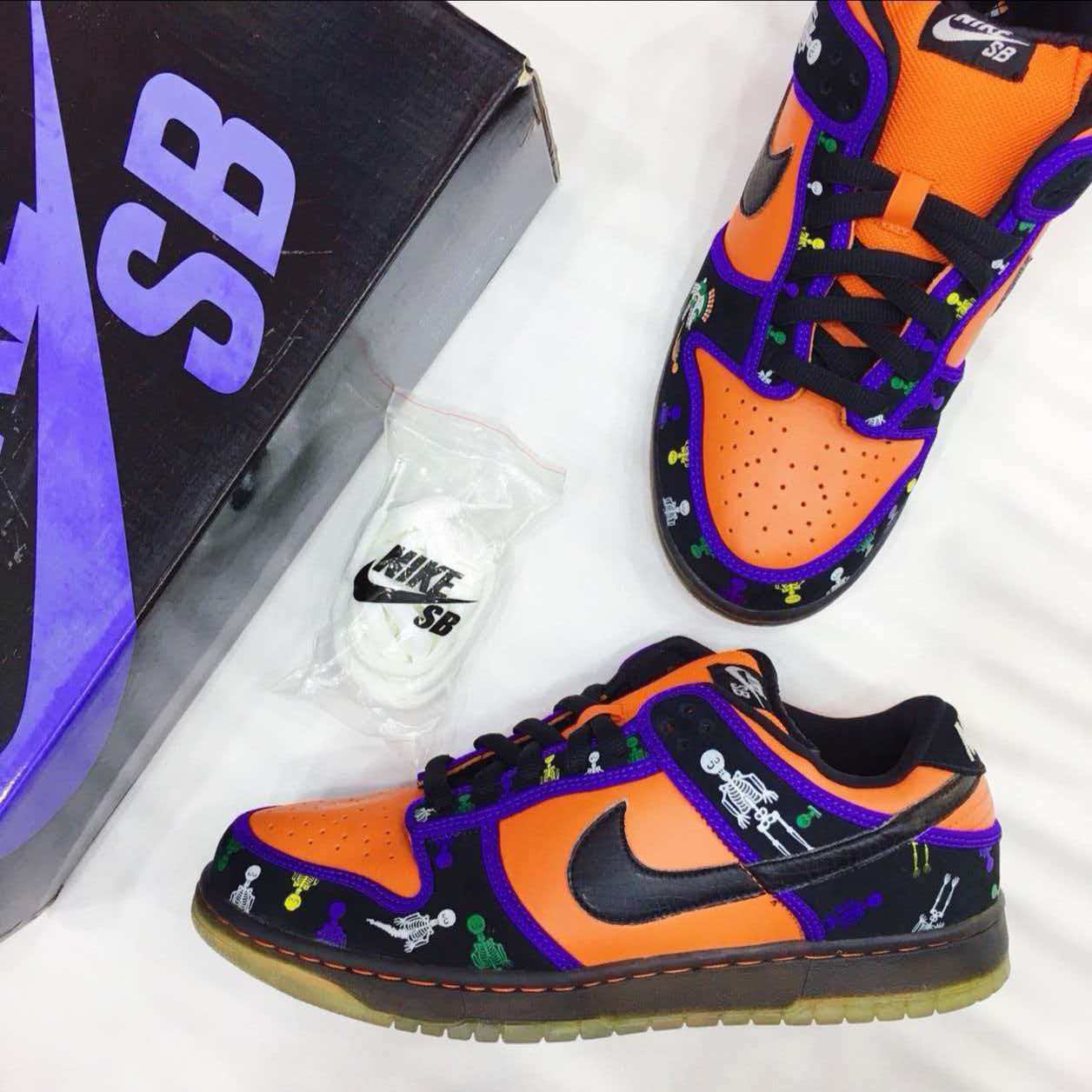 Nike SB Dunk Low 