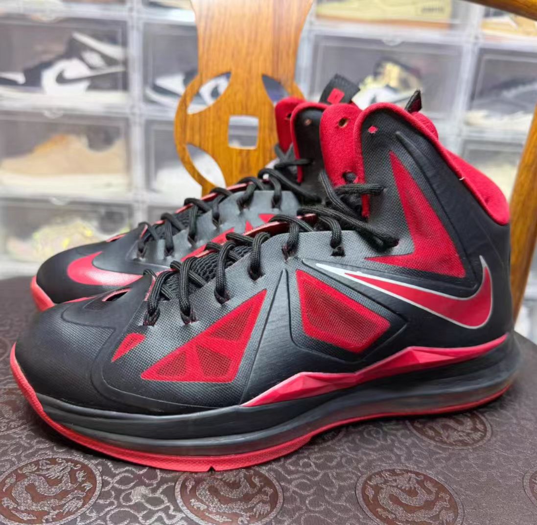 Nike LeBron X 