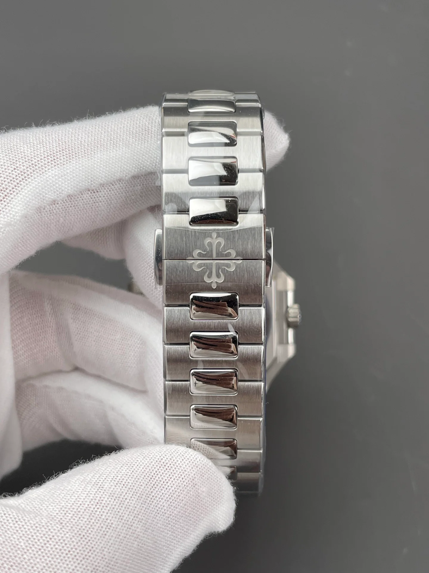 Patek Cubitus 7128 Blue Dial (Small TV)