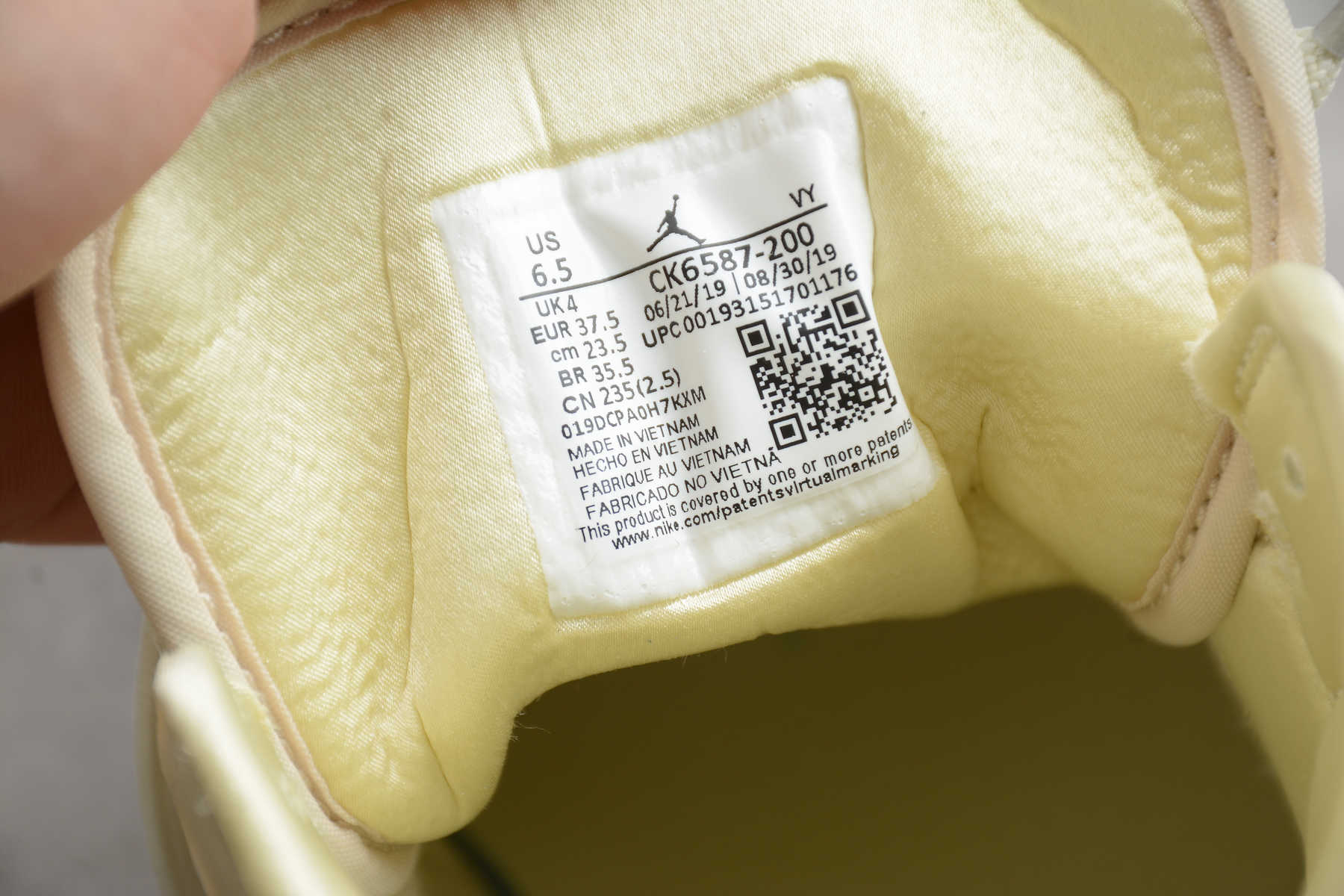 AIR JORDAN 1 MID SE Lemon Yellow 2019  CK6587-200