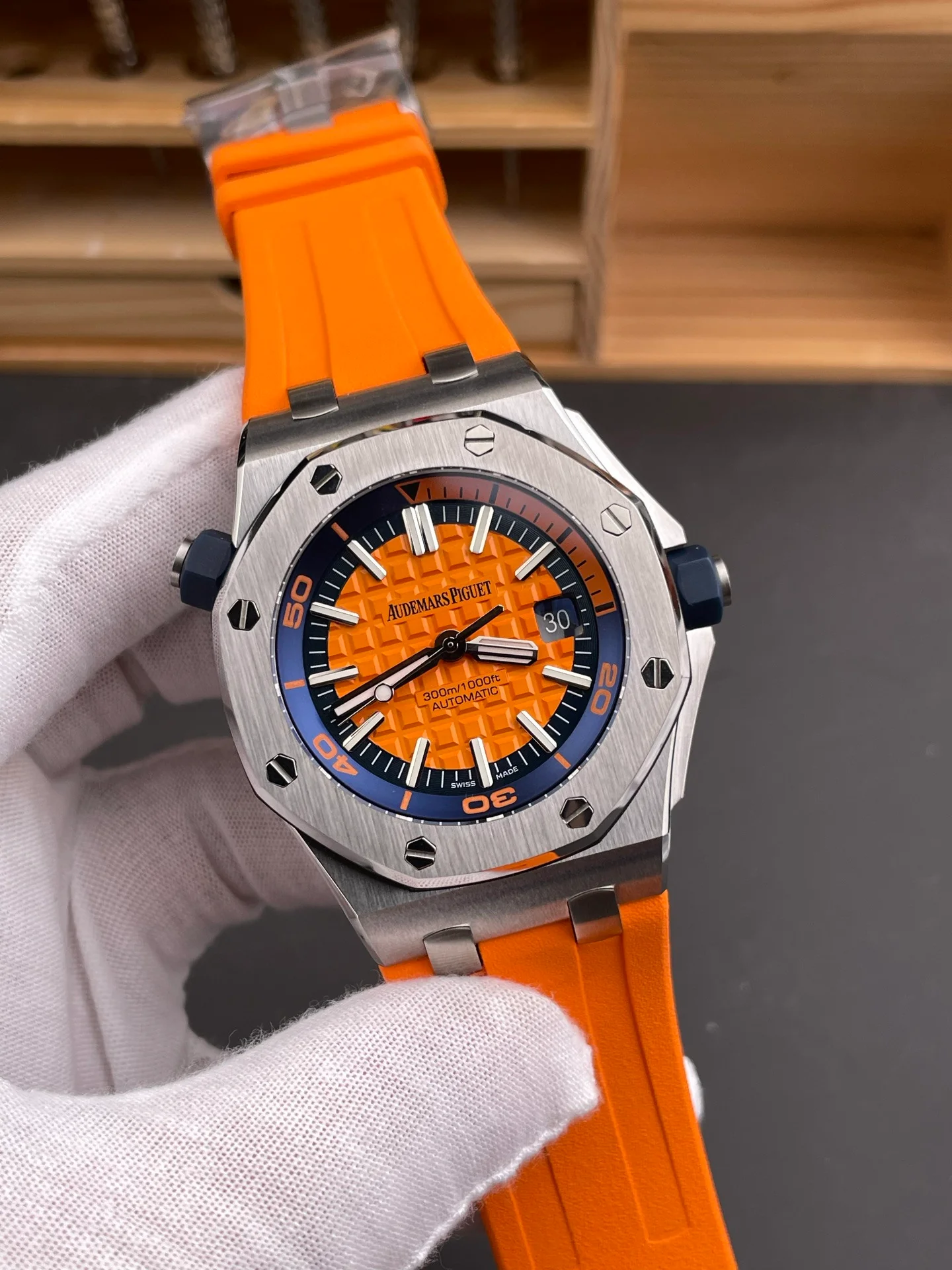 Royal Oak 15710ST Quarter Orange