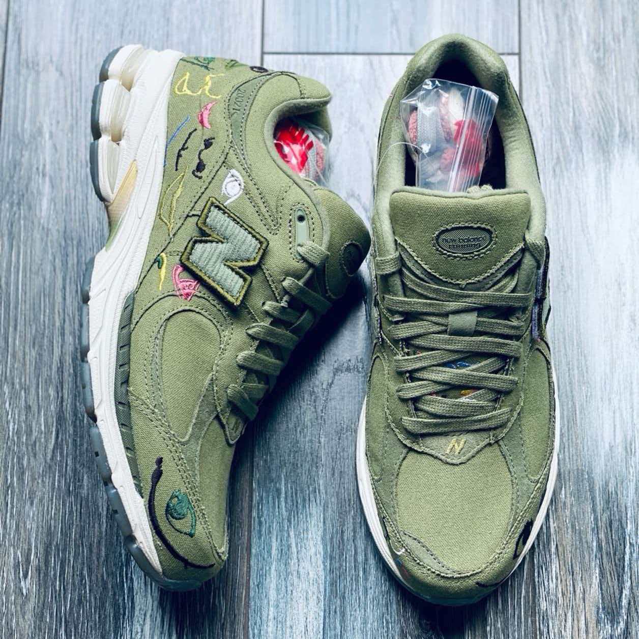 Bryant Giles × New Balance 2002R 