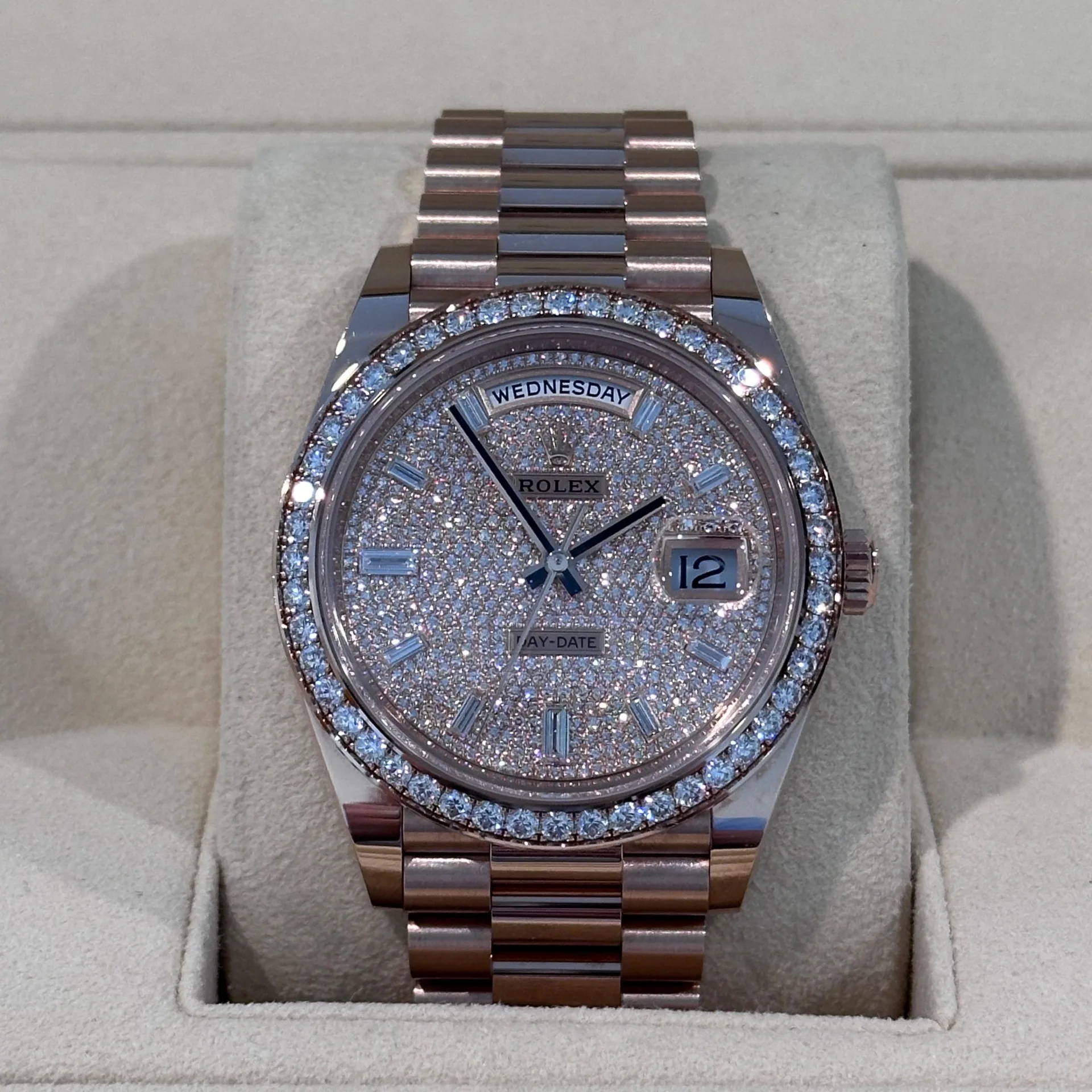 [2026 Mirror Grade]RLX  Day-Date 40mm Diamonds Paved Dial 228345rbr-0002