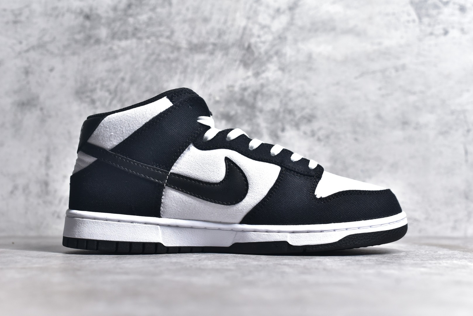 NIKE DUNK MID PANDA DV0830-102