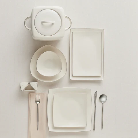 Karaca Square Bone Lucia Service De Table 60 Pièces Pour 12 Personnes – Or