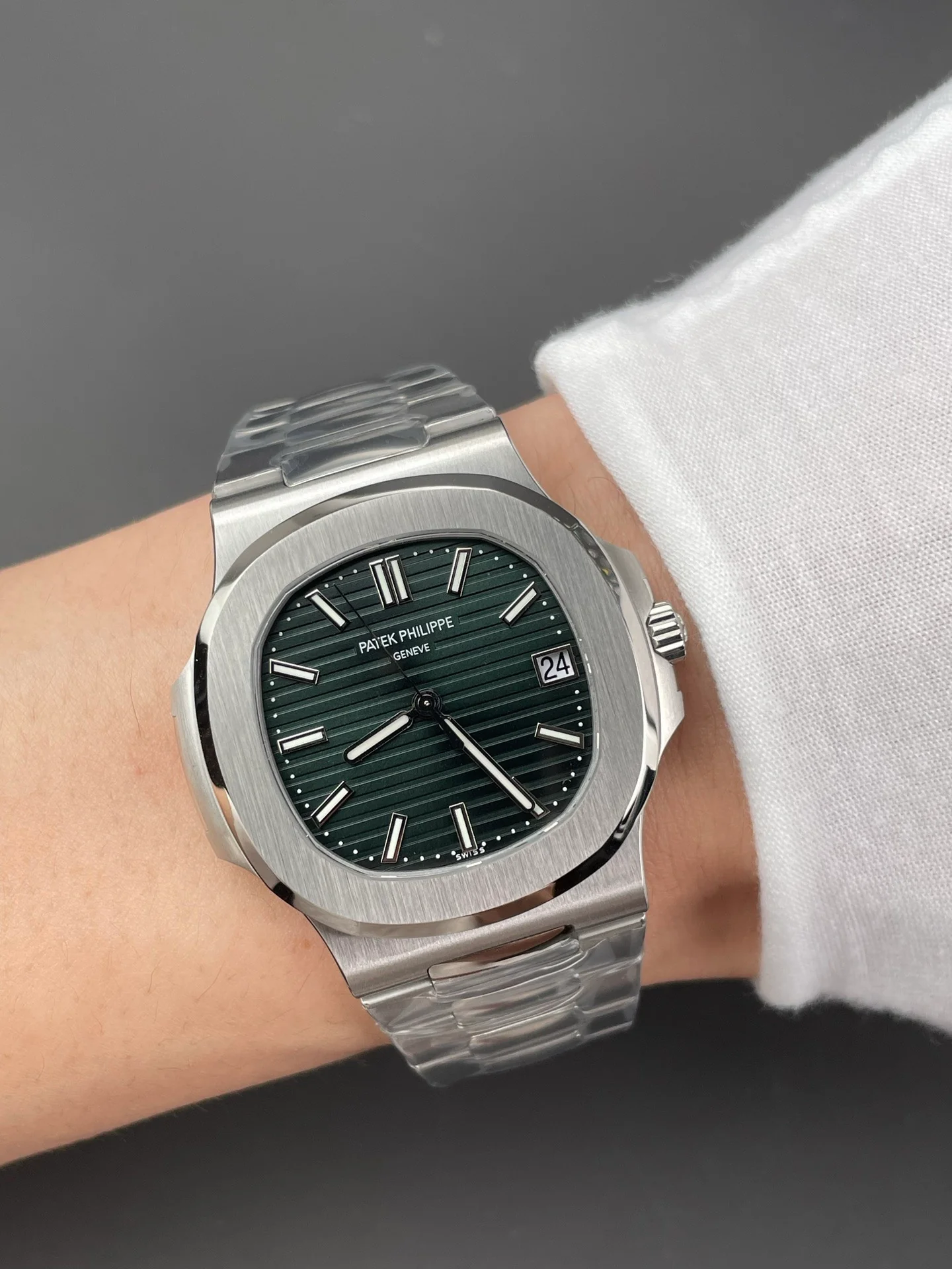 Nautilus 5711 Green Dial