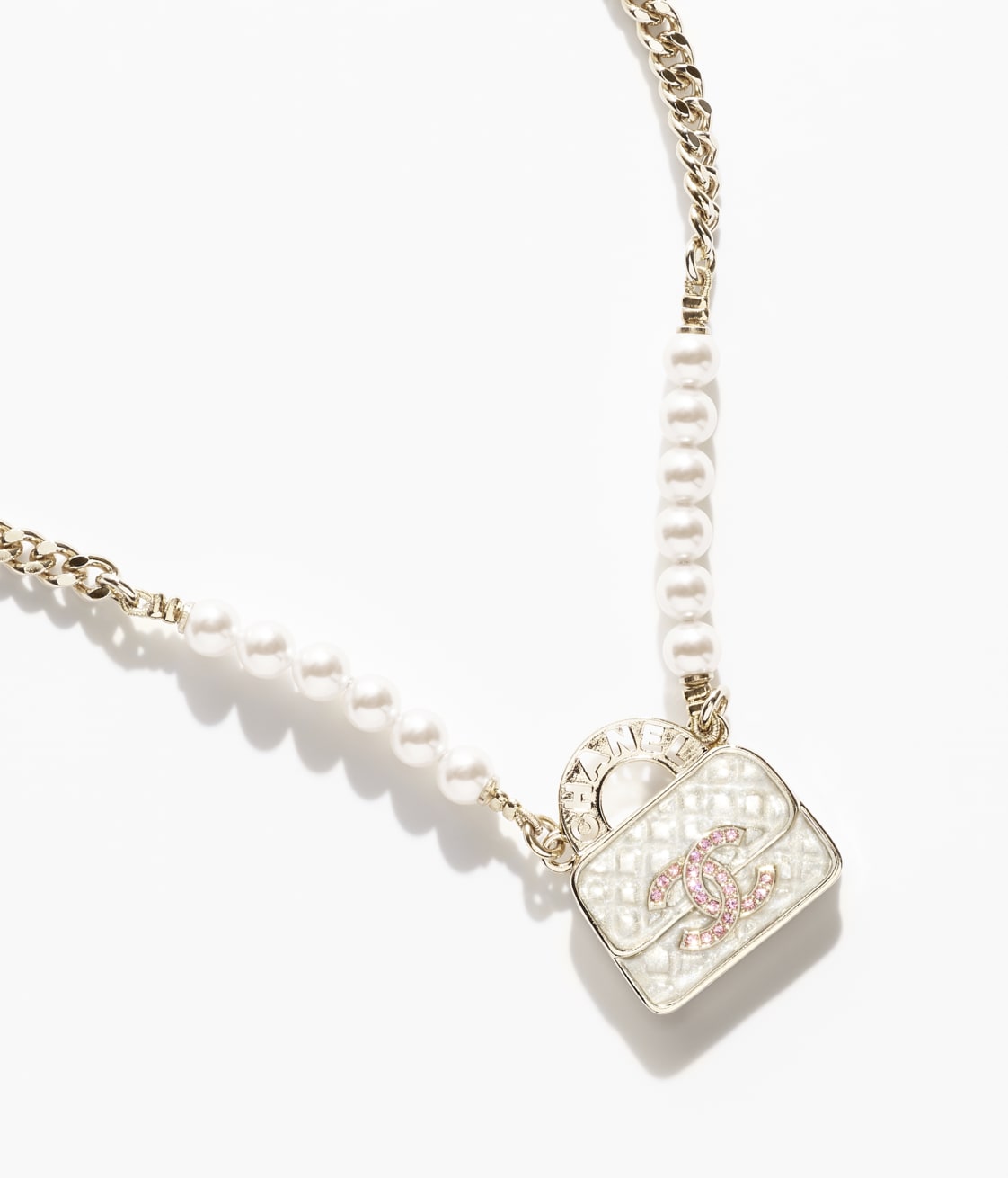 PENDANT NECKLACE