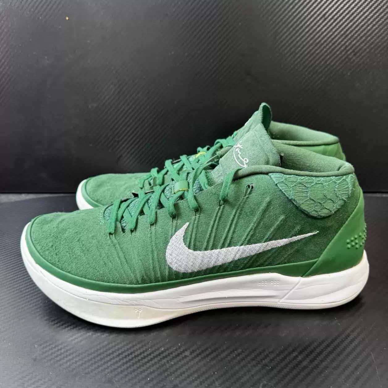 Nike Kobe A.D. Mid 