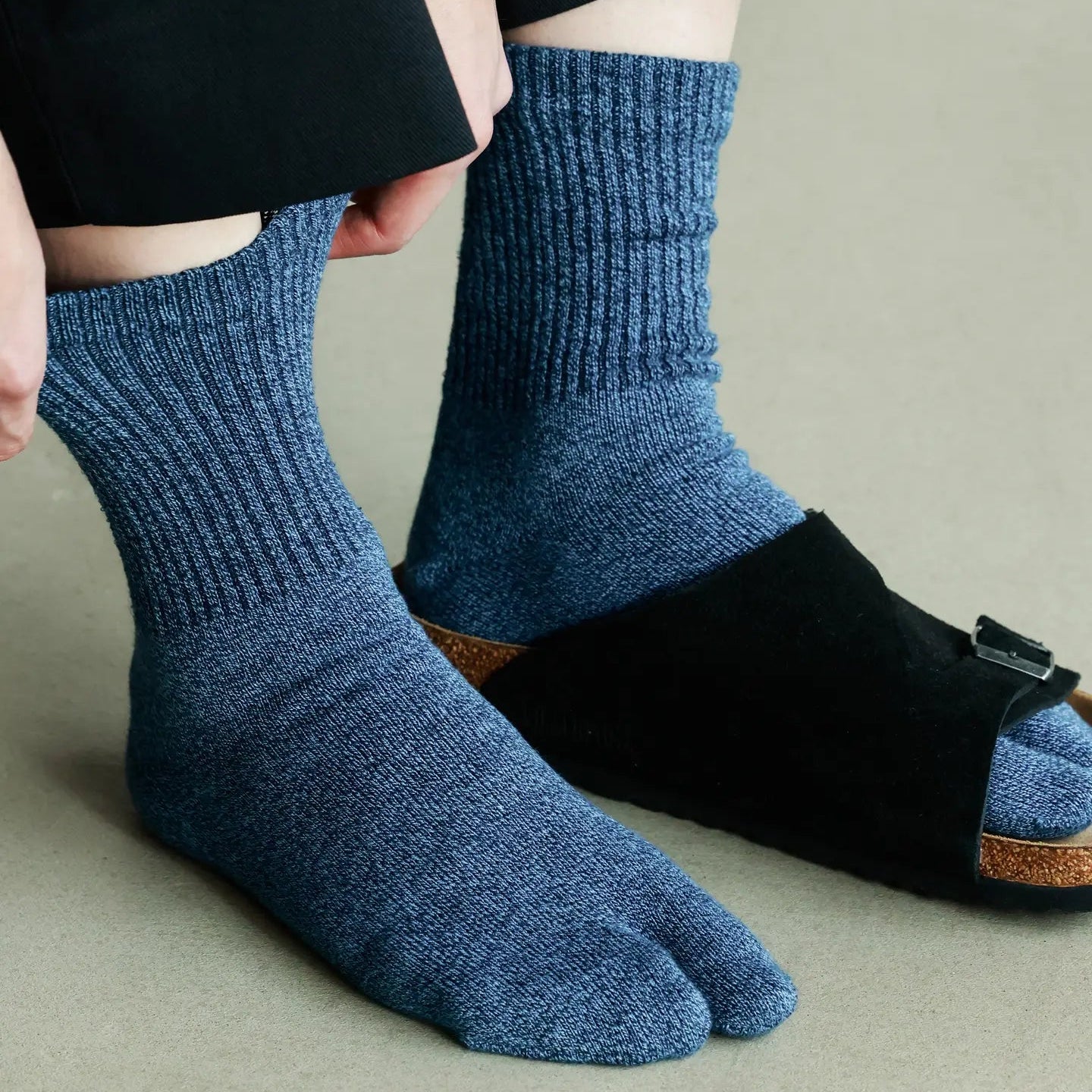 062140011 Soft Top Tabi Crew Socks