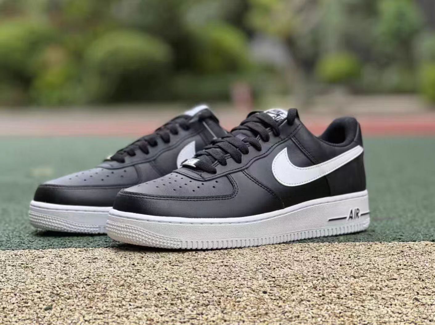 Nike Air Force 1 Low 