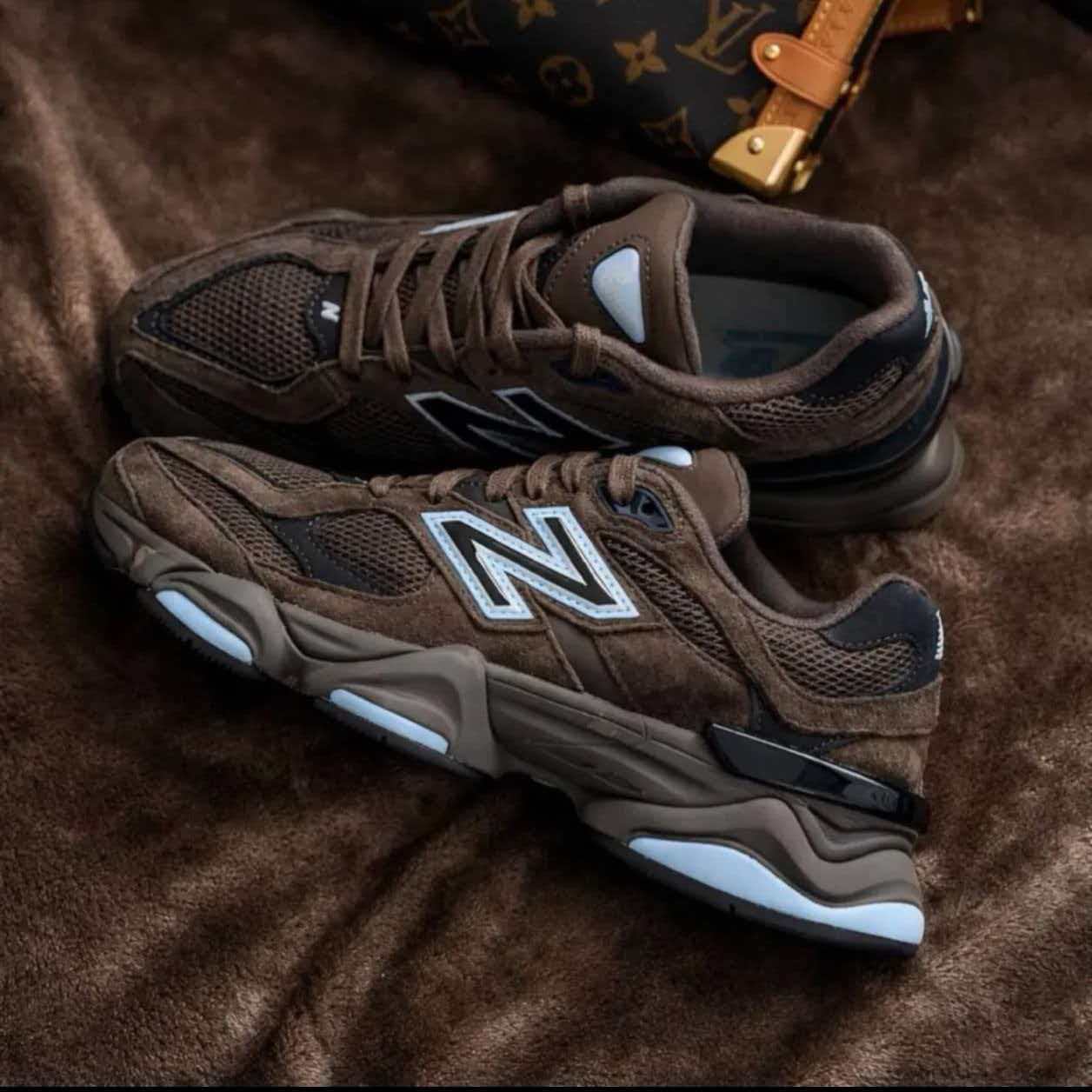 New Balance 9060 