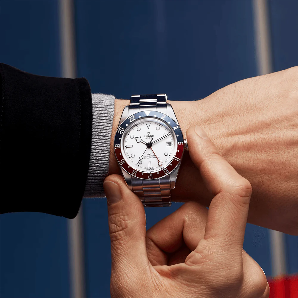 [2026 Mirror Grade]TUDOR Black Bay GMT 41mm White Dial & Red/Blue Bezel Bracelet Watch M79830RB-0010