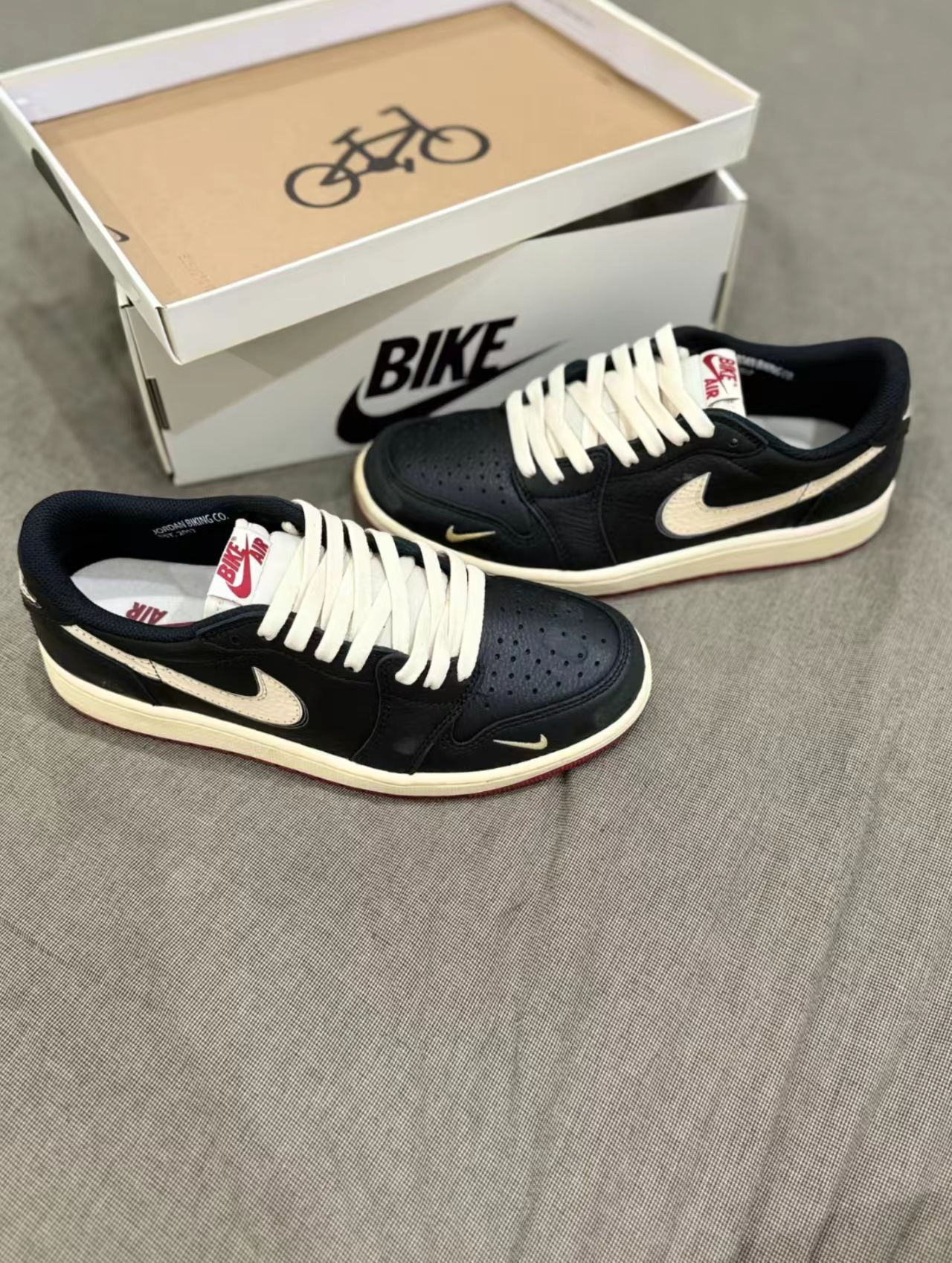 Air Jordan 1 Retro Low OG 