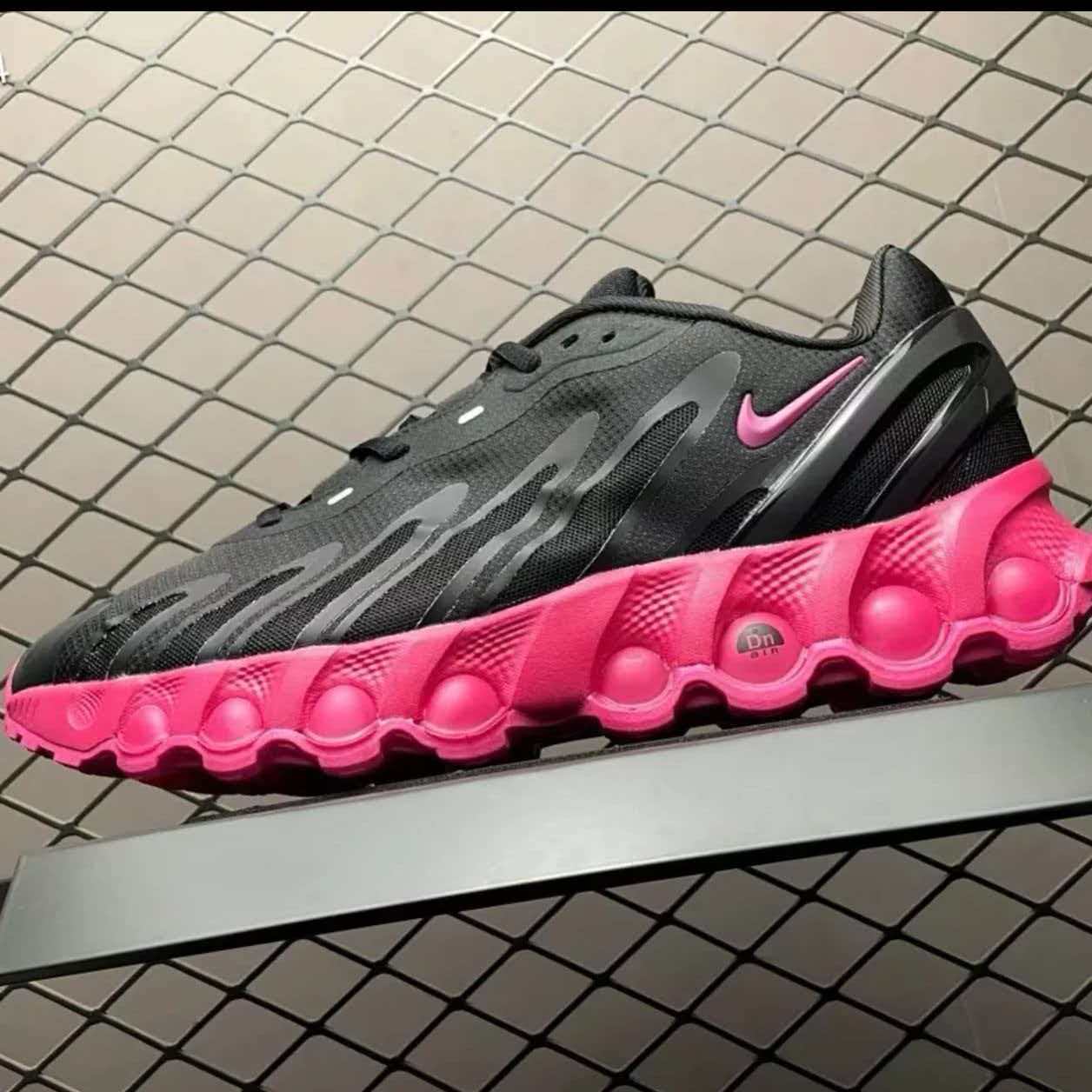 Nike Air Max DN8 