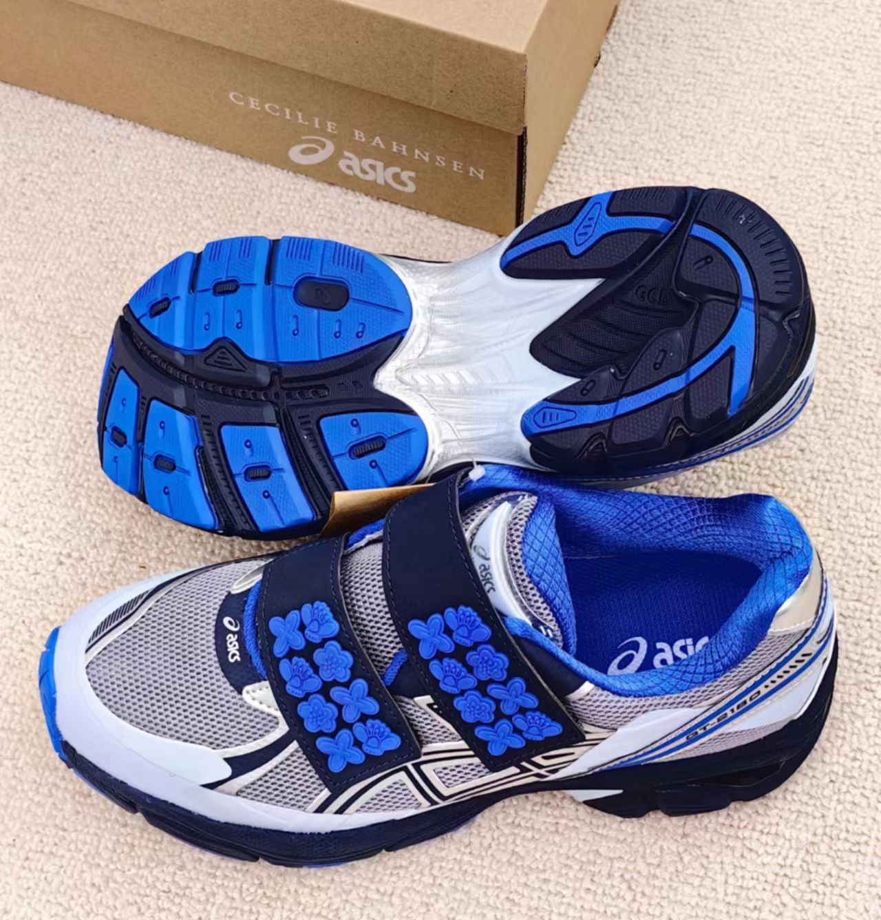 ASICS GT-2160 Blue Flower Strap