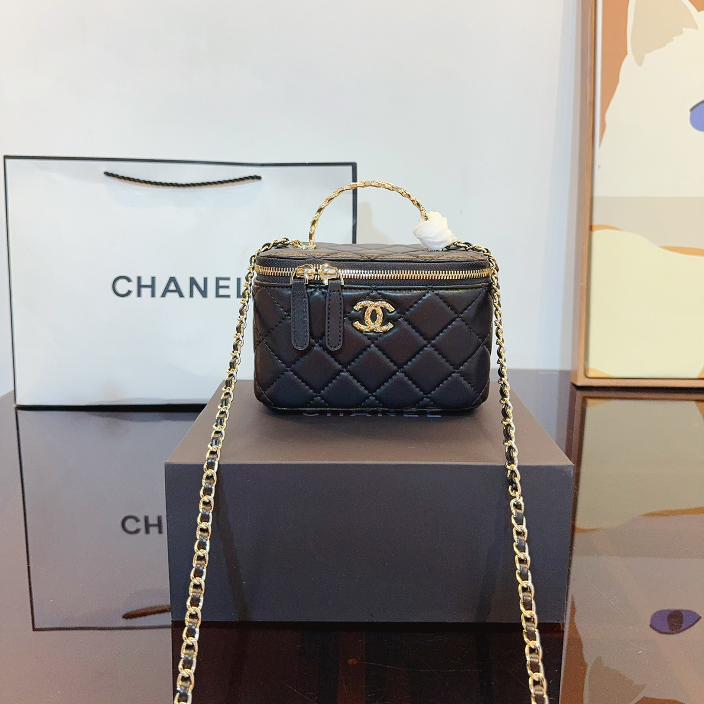 Clutch with Chain